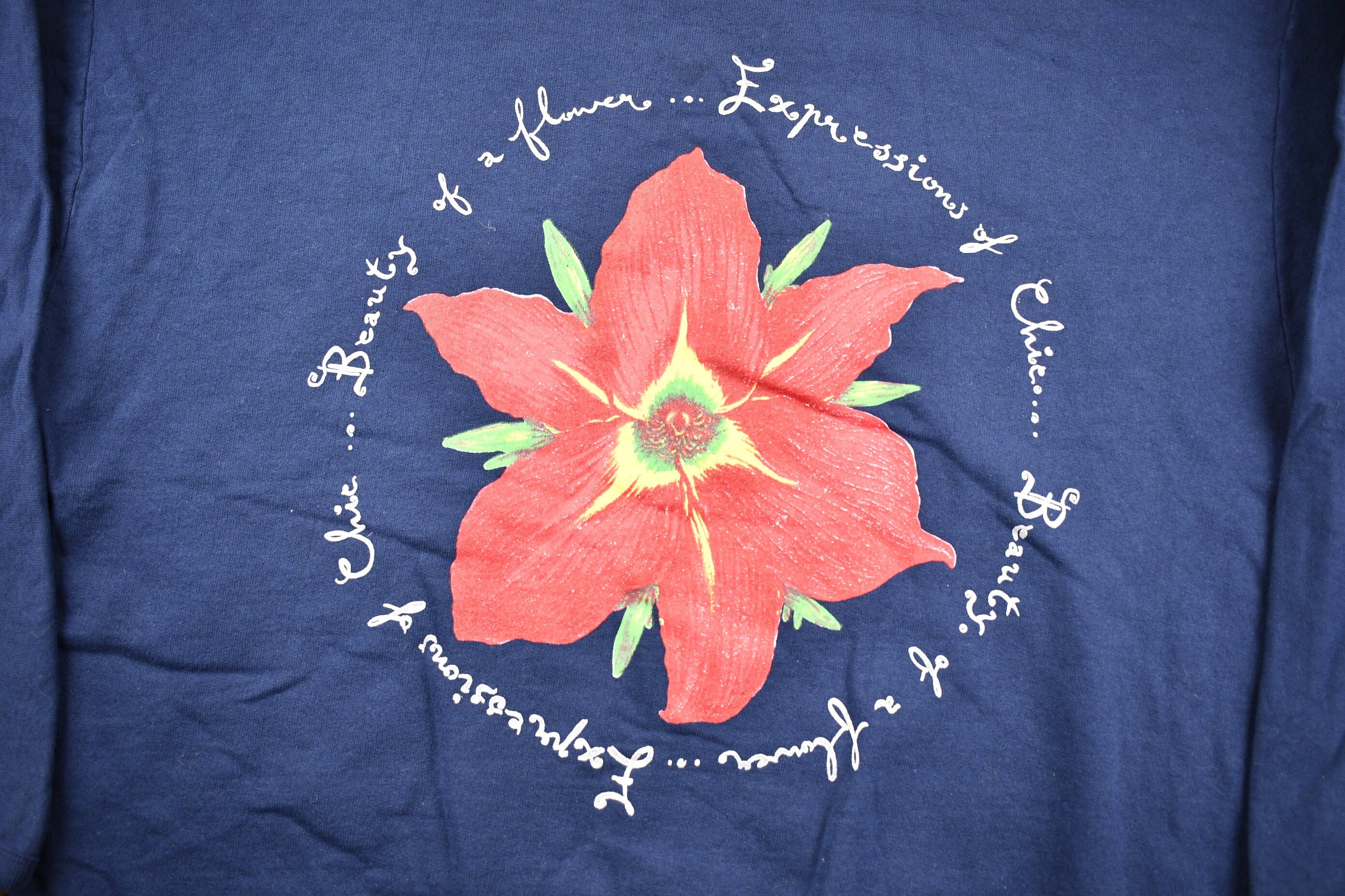 Vintage 1990s Chic Flower Graphic Cute Crewneck Sweater