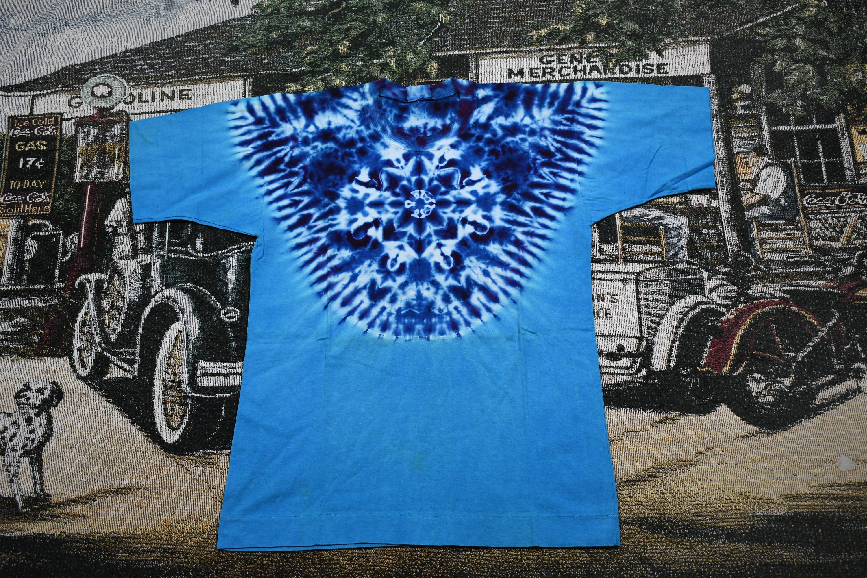 Vintage 1990s Blue Tie Dye Graphic T Shirt