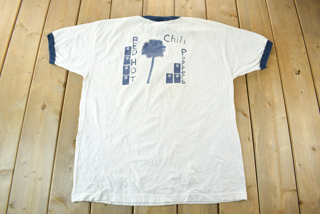 Vintage 2002 Red Hot Chili Peppers Tour Band T-Shirt