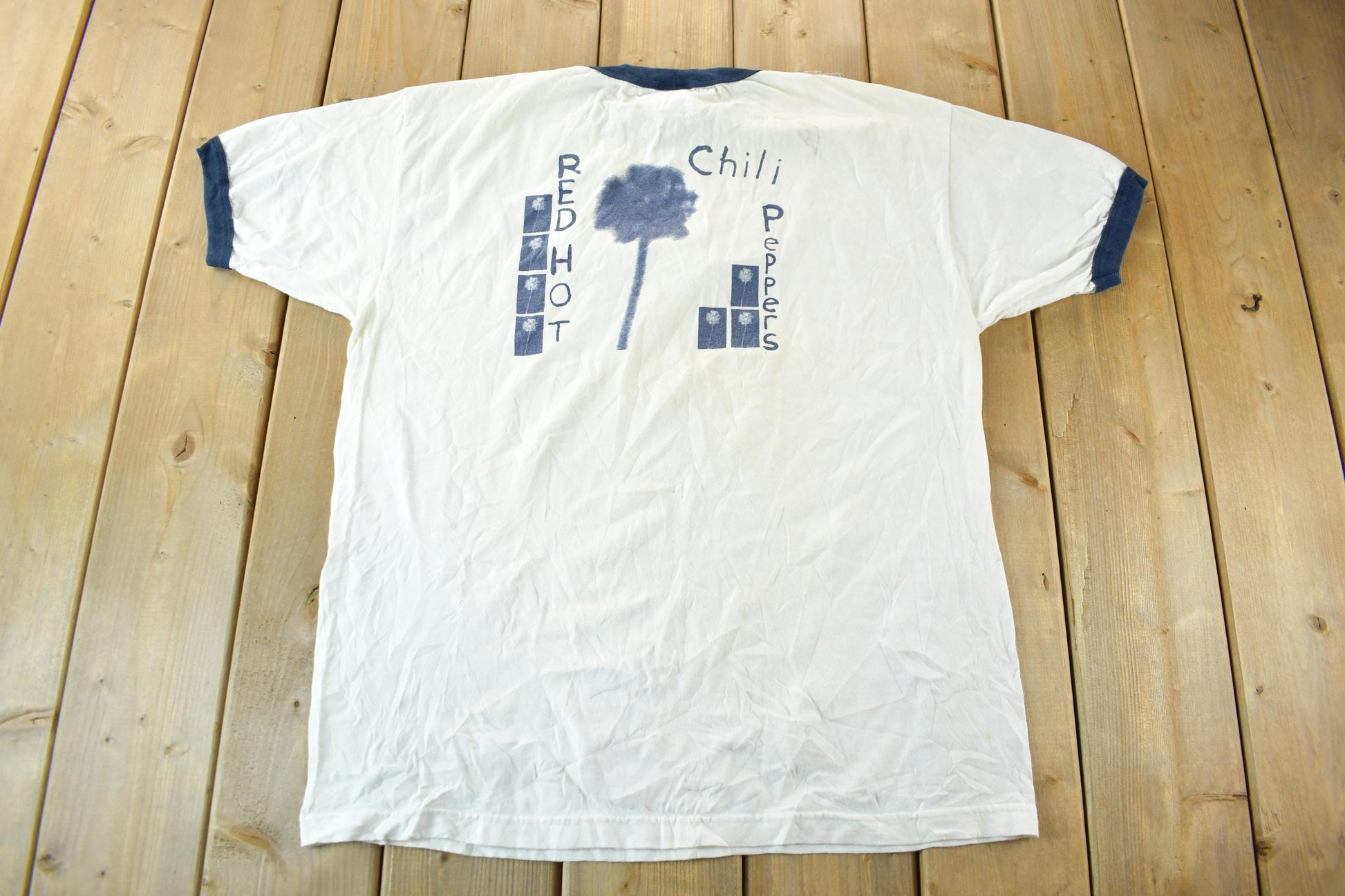 Vintage 2002 Red Hot Chili Peppers Tour Band T-Shirt