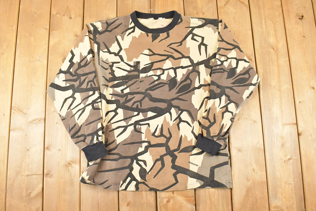 Vintage 1990s Predator AOP Cracked Camo Graphic Print Crewneck Shirt Mens L