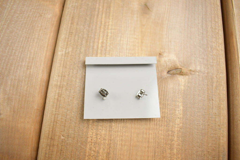 Vintage 1980s White & Gold Earrings