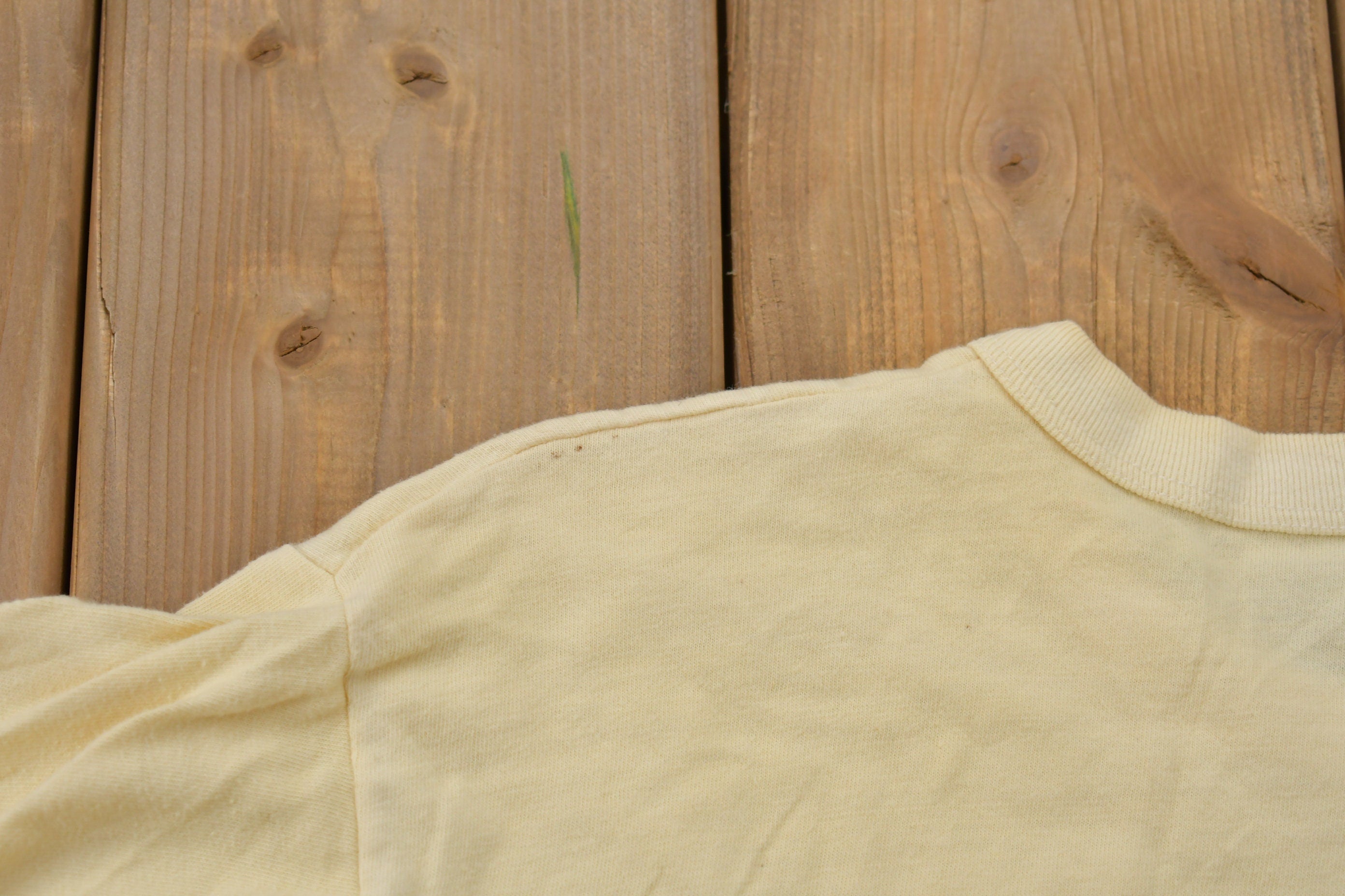 Vintage 1980s Jamaica A Lot of People Friends Souvenir T Shirt