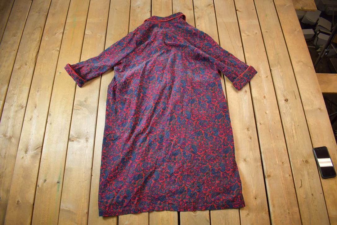 Vintage 1970s Lounge Abouts Pasiley Embroidered Womens Long Coat