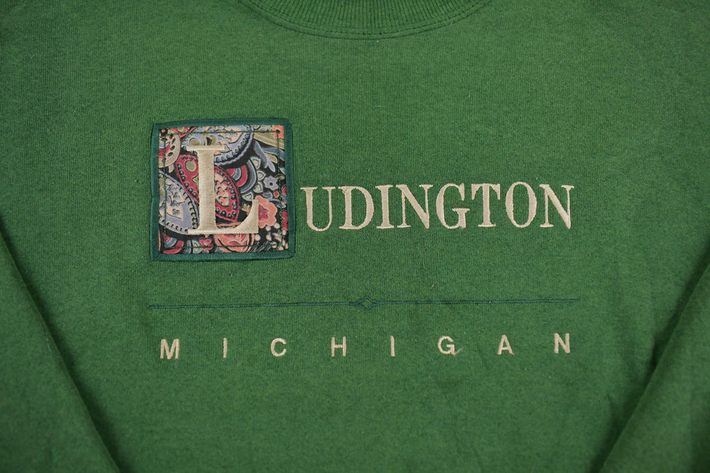 Vintage 1990s Ludington Michigan Souvenir Crewneck Sweatshirt