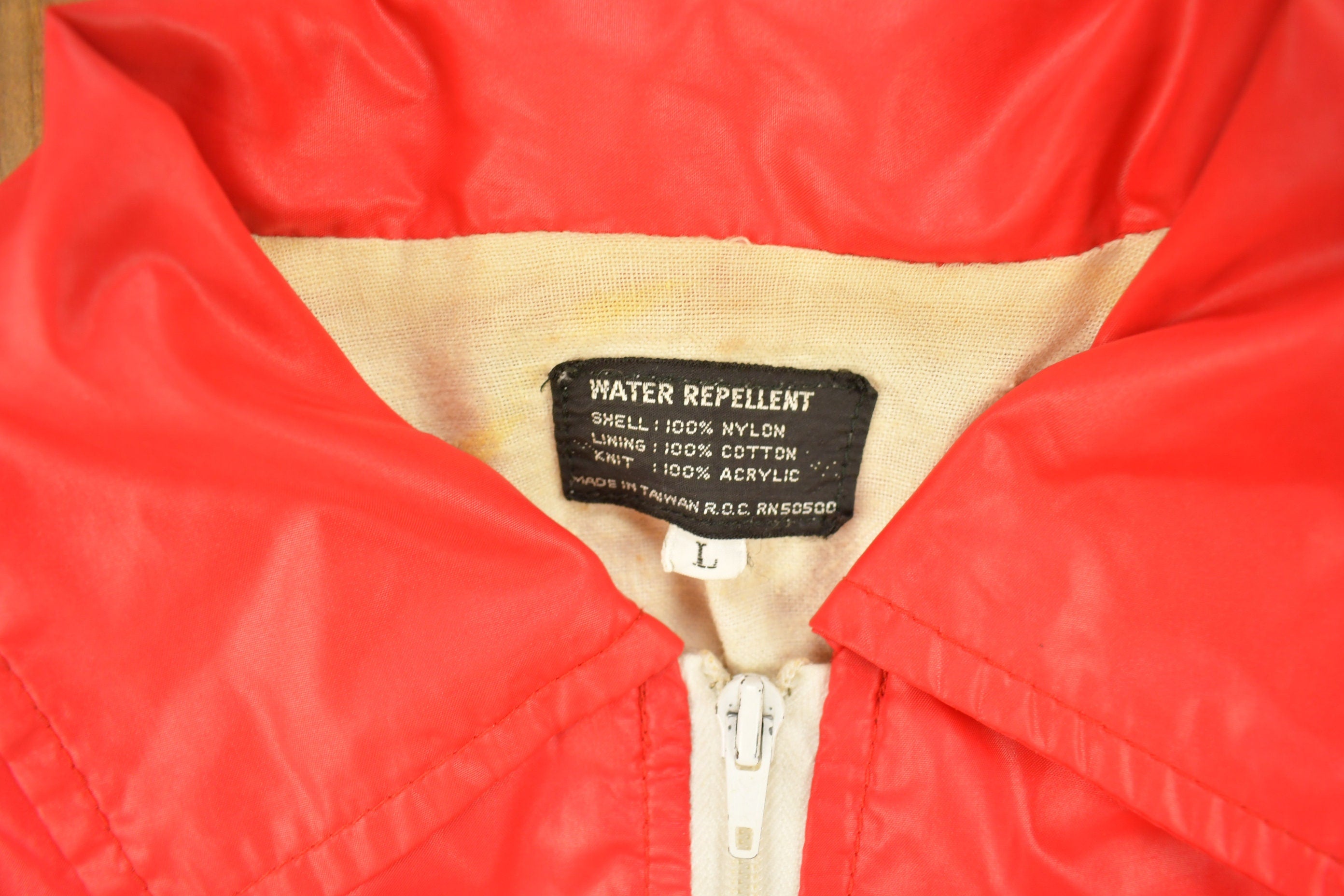 Vintage 1970s Blank Red Water Repellent Windbreaker Jacket /