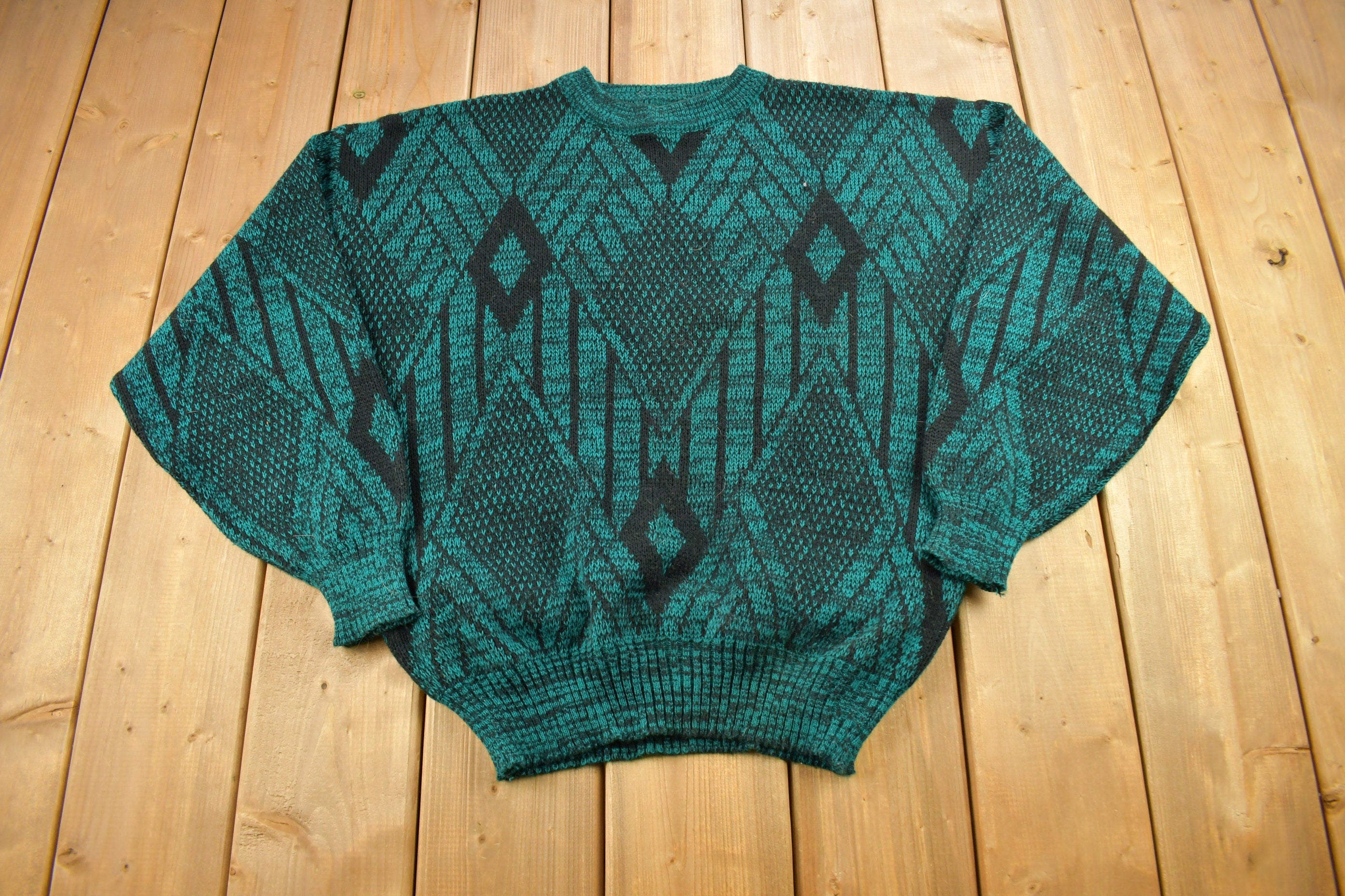 Vintage 1980s Sasson Diamond Pattern Knitted Crewneck Sweater