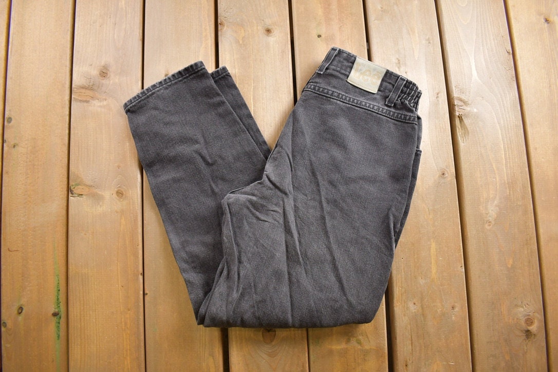 Vintage 1990s LEE Black Tapered Mom Jeans