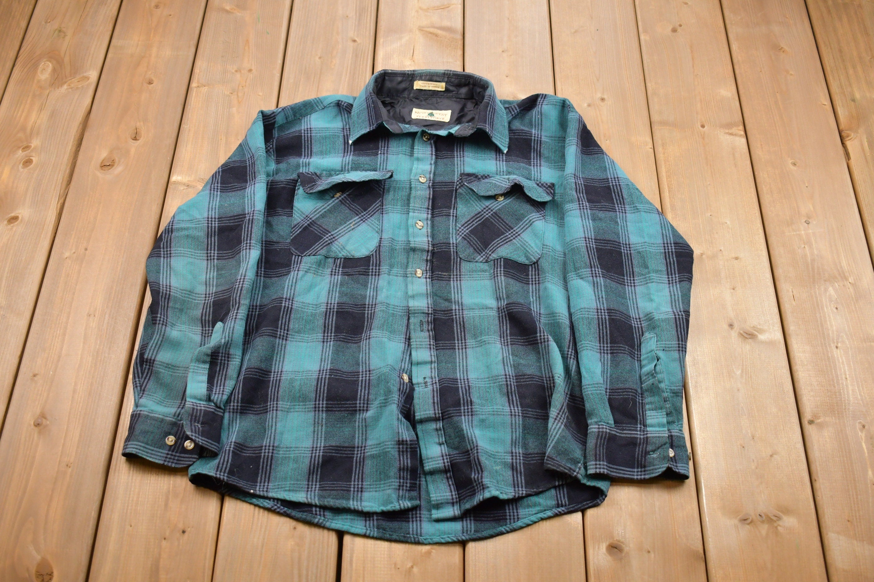 Vintage 1980s Northwest Territories Plaid Button Up Shirt