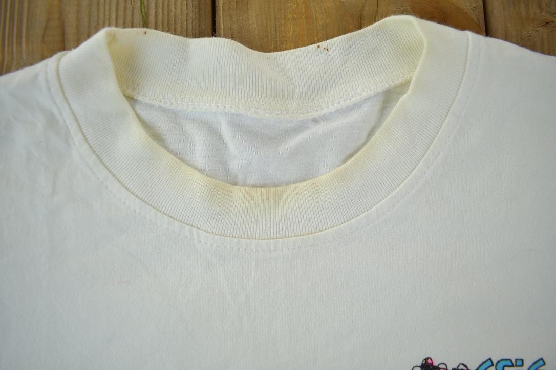 Vintage 1990s Puerto Galera Philippines Asia Divers Souvenir Graphic T-Shirt