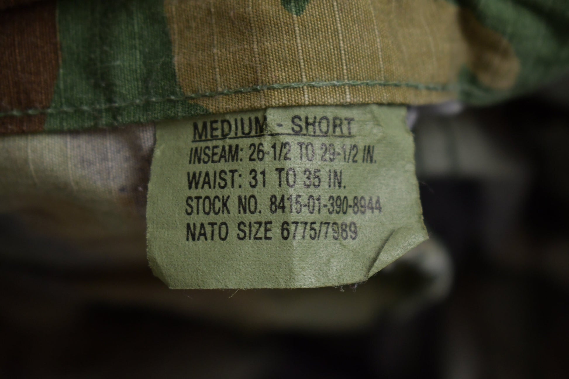 Vintage 2001 Army Woodland Camouflage Cargo Pants Size 31 - 35 x 29.5