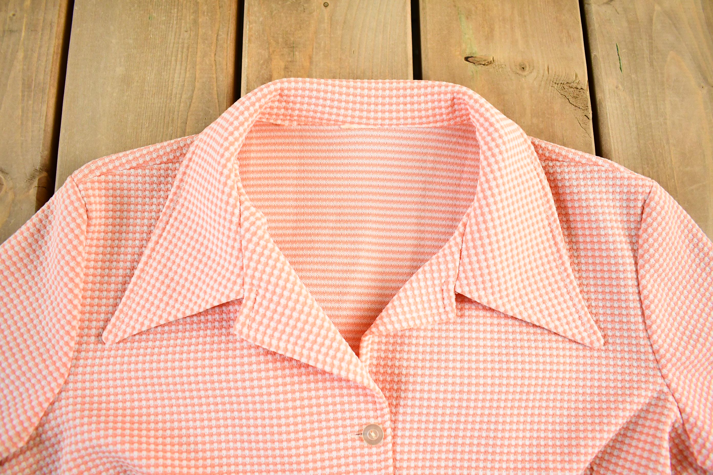 Vintage 1970's Checkered Pattern Button Up Shirt Women's Medium  Disco Collar  Preppy True Vintage