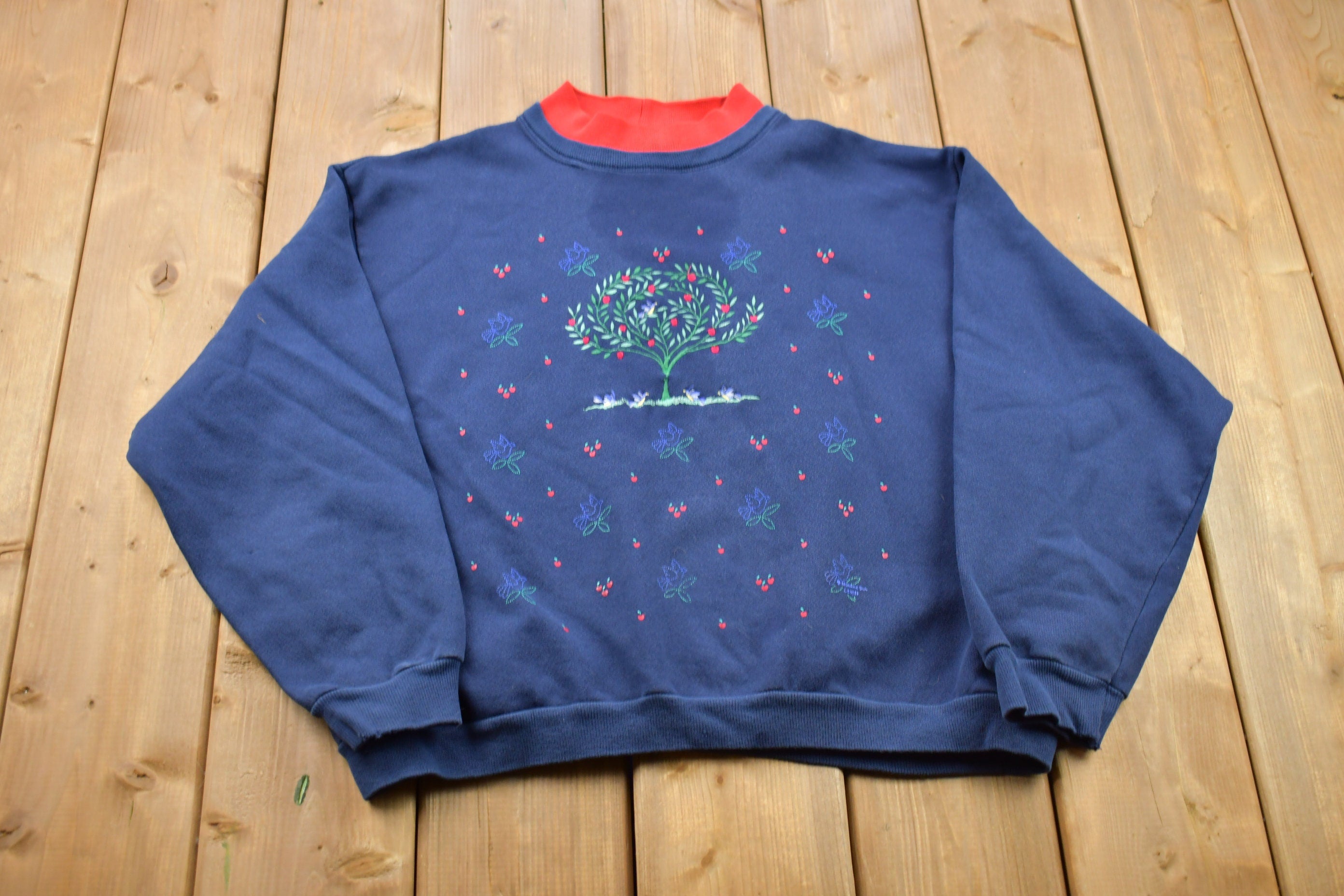 Vintage 1990s Apple Tree Crewneck Sweater
