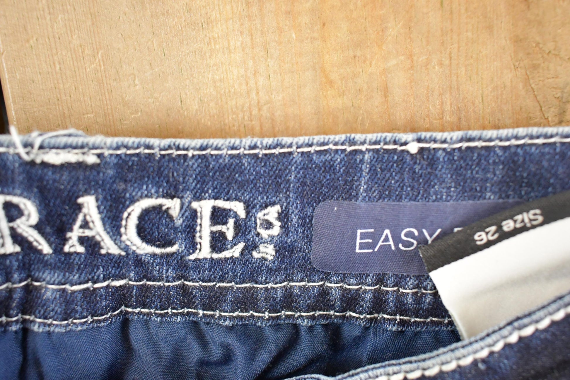 Vintage Deadstock Y2K Grace In LA Bedazzled Bootcut Low Rise Jeans Women's Size 26 x 32