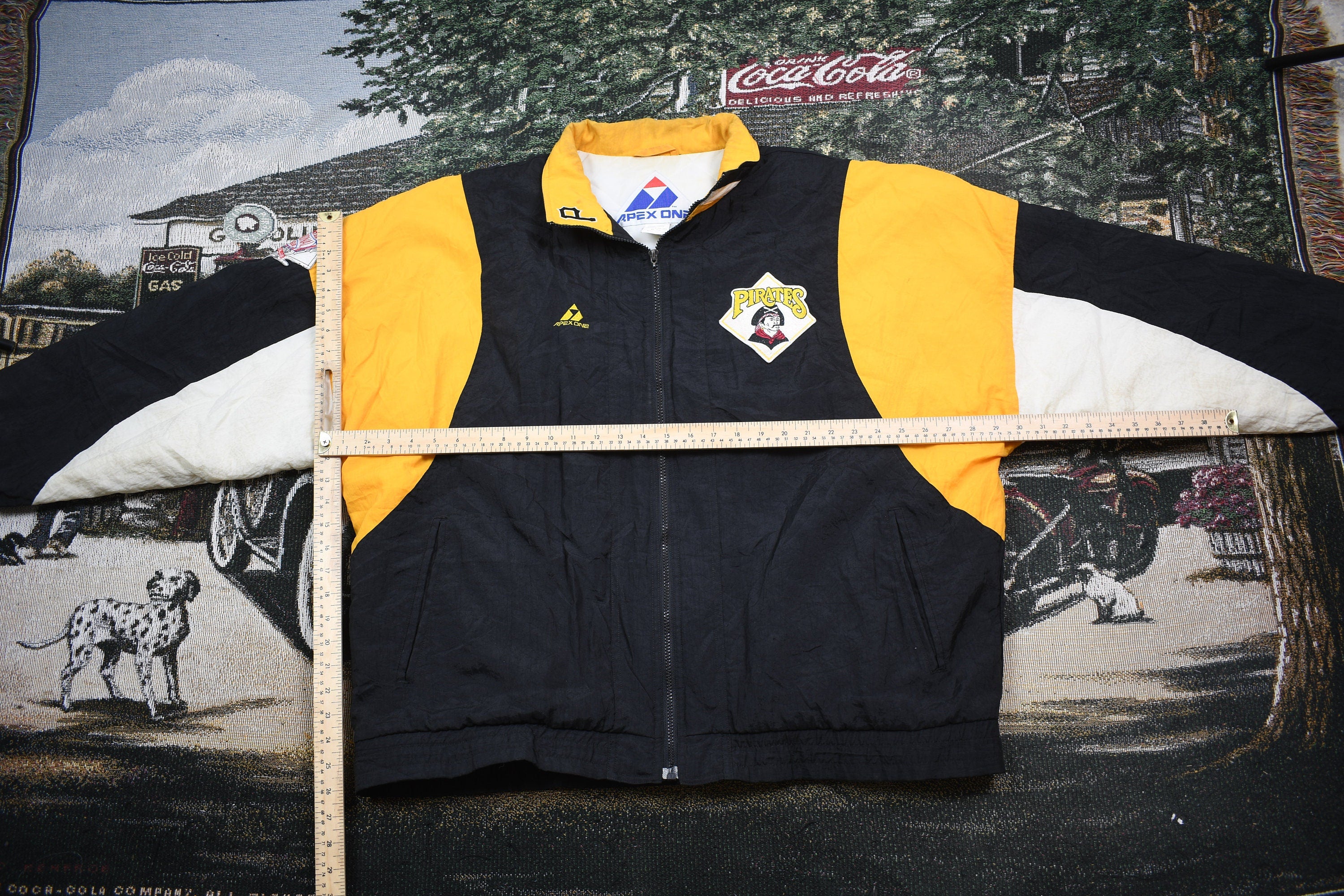 Vintage 1990s Pittsburgh Pirates MLB Apex One Puffer Jacket