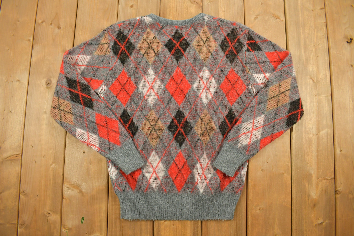 Vintage 1960s Knitted Sweater V-Neck / 60s V-Neck / Argyle Pattern / Golf / Outdoor / Wilderness / Pullover Sweatshirt / Turnbury Hampton