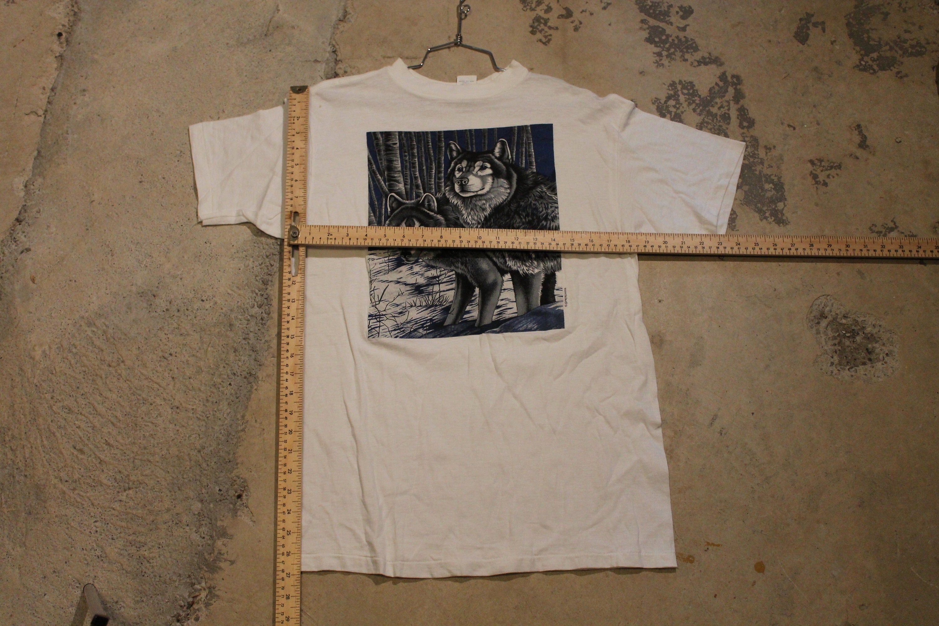 Vintage 1990s Wolf Theme T Shirt