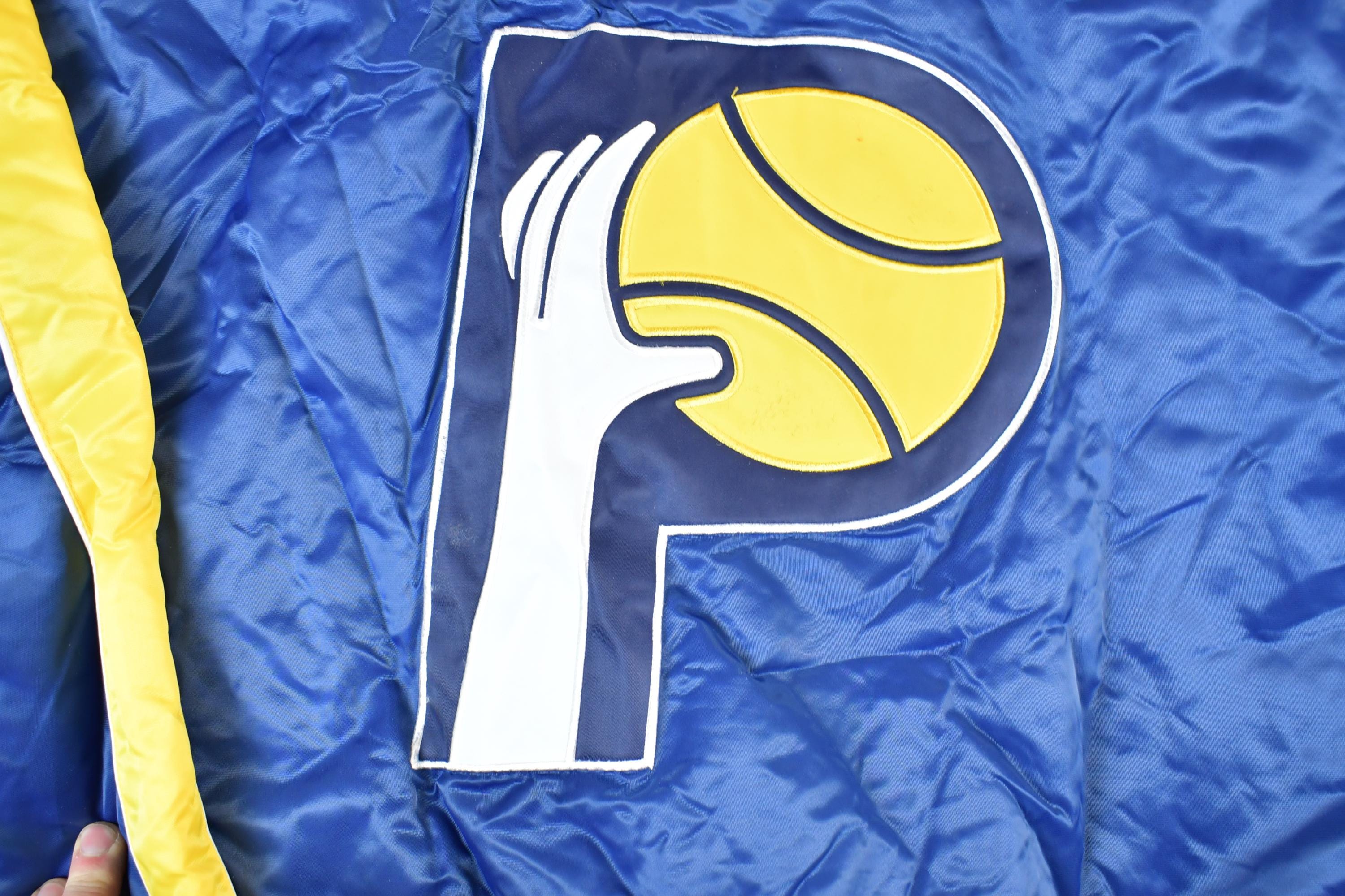 Vintage 1990s Indiana Pacers NBA Hardwood Classics Puffer Bomber Basketball Warm Up Jacket