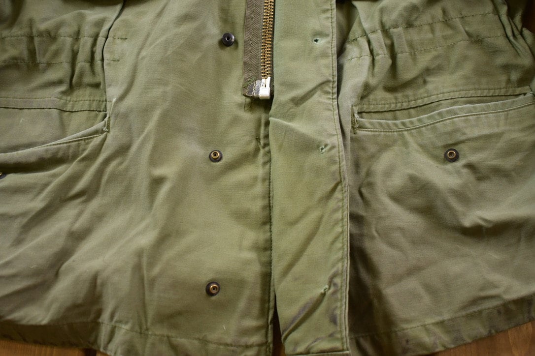 Vintage 1993 Army Hooded Cold Weather Field Jacket