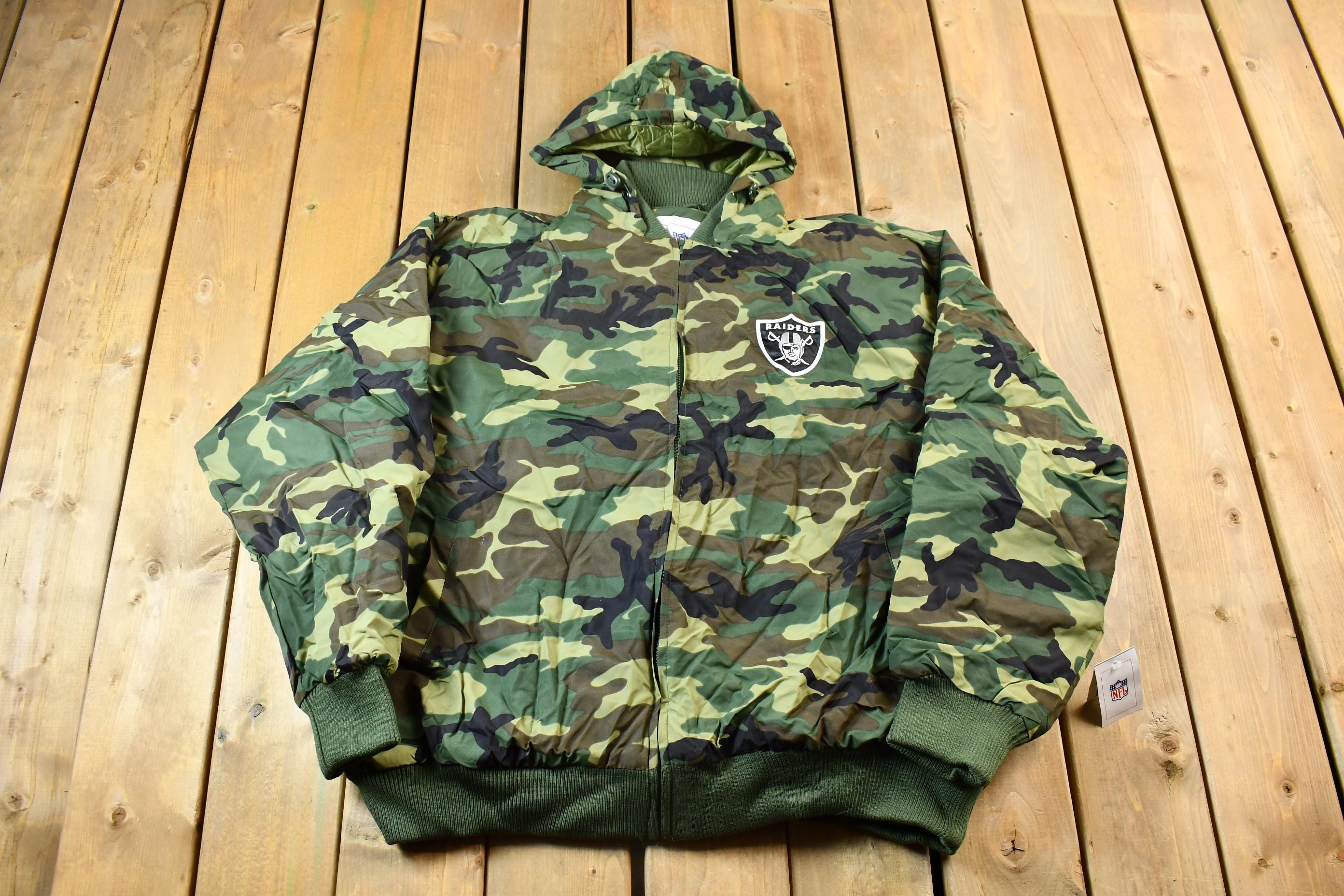 Vintage 1990s Camo Raiders NFL Football Hooded Puffer Jacket