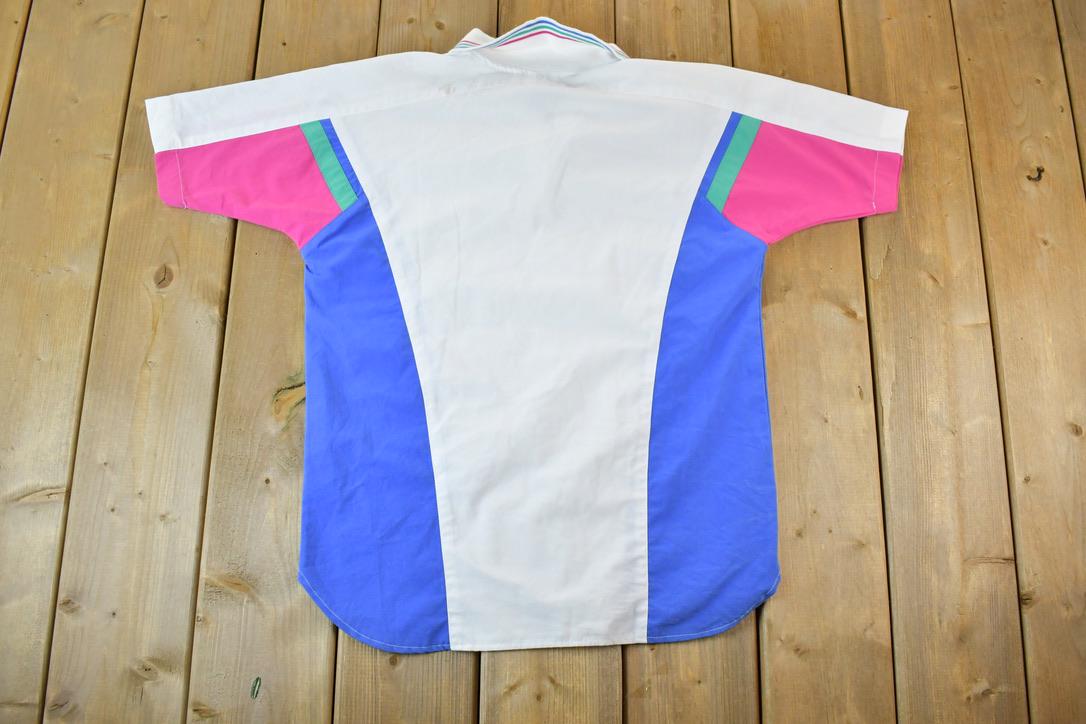 Vintage 1990s Lavon Quarter Button Souvenir Single Stitch Color Block T-Shirt