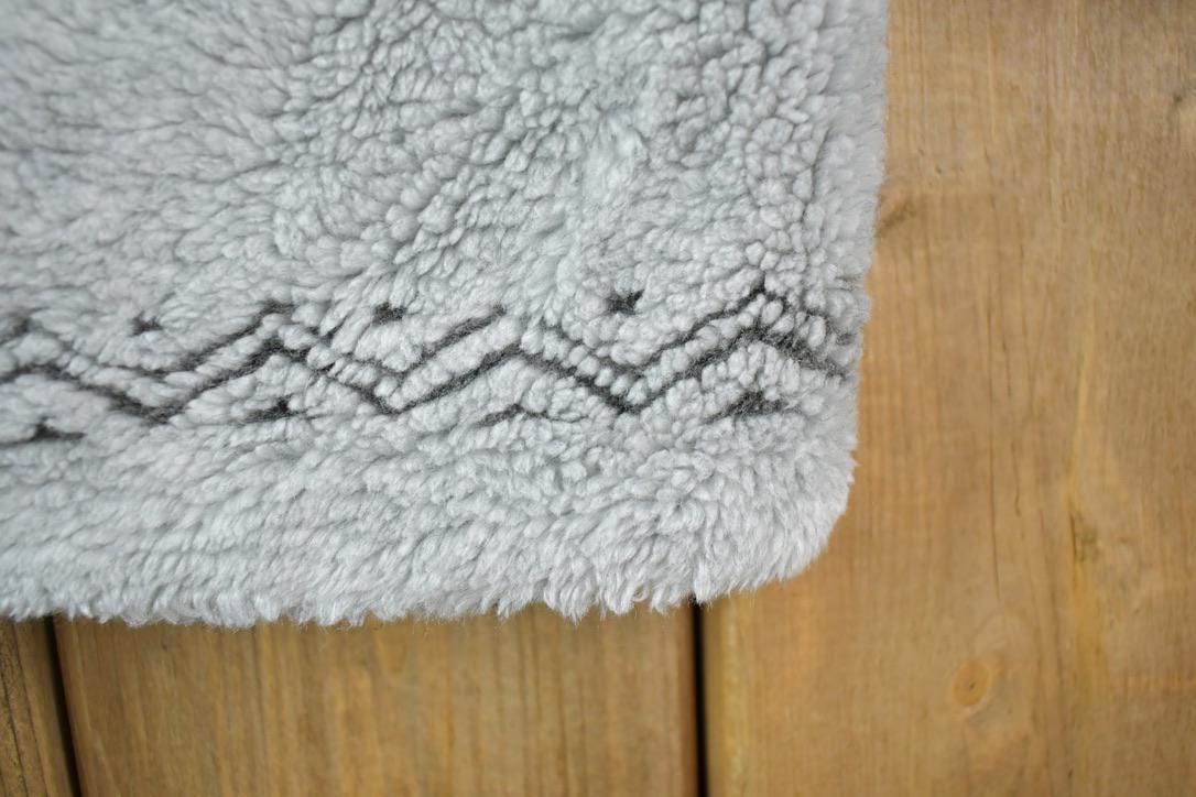 Vintage 1990s Black Mountain Fleece Outdoorsman Hoodie Sweater