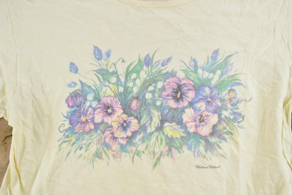 Vintage 1990s Weekend Edition Floral Graphic T-Shirt