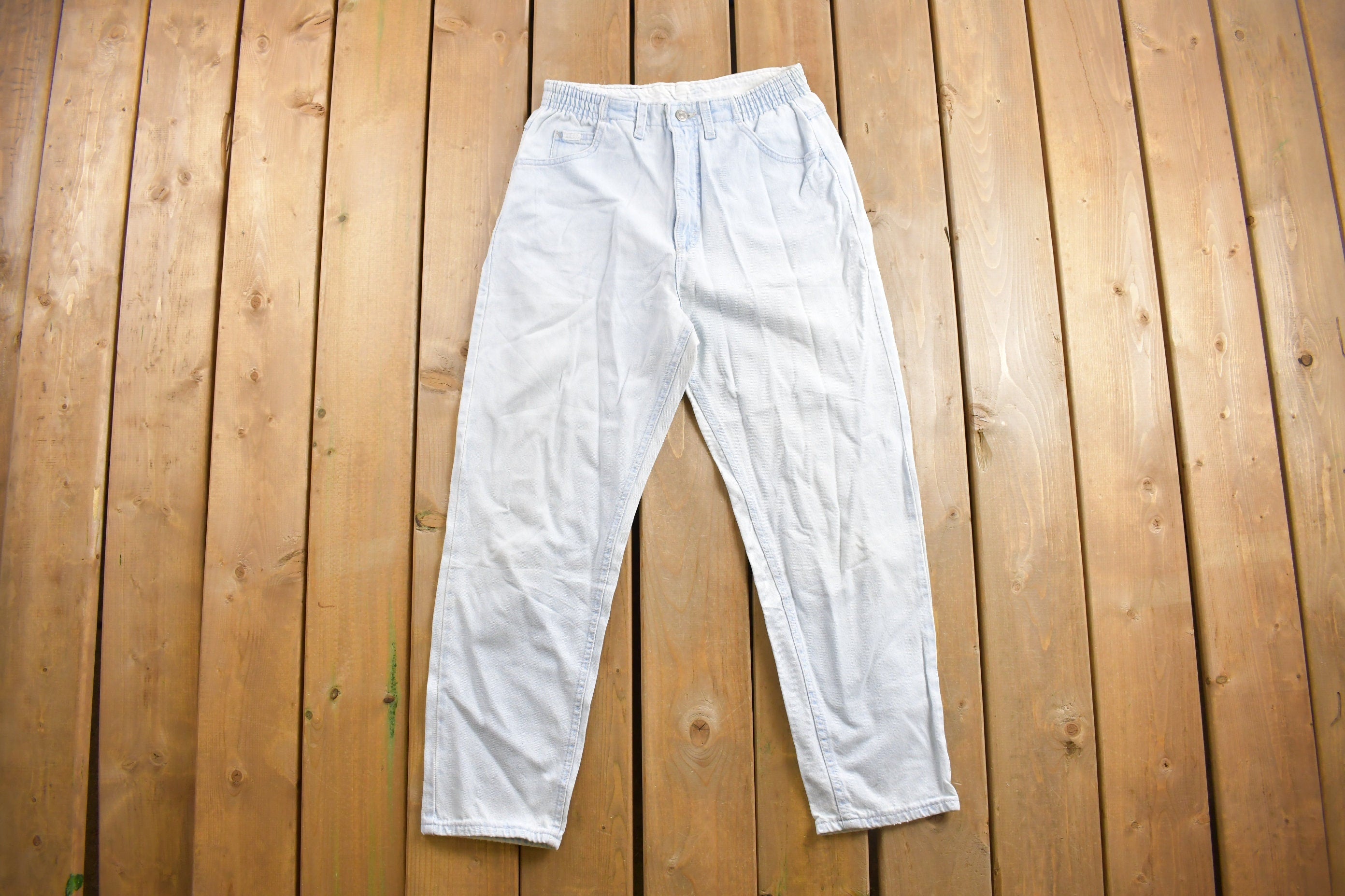 Vintage 1990s LEE Light Wash Tapered Mom Jeans