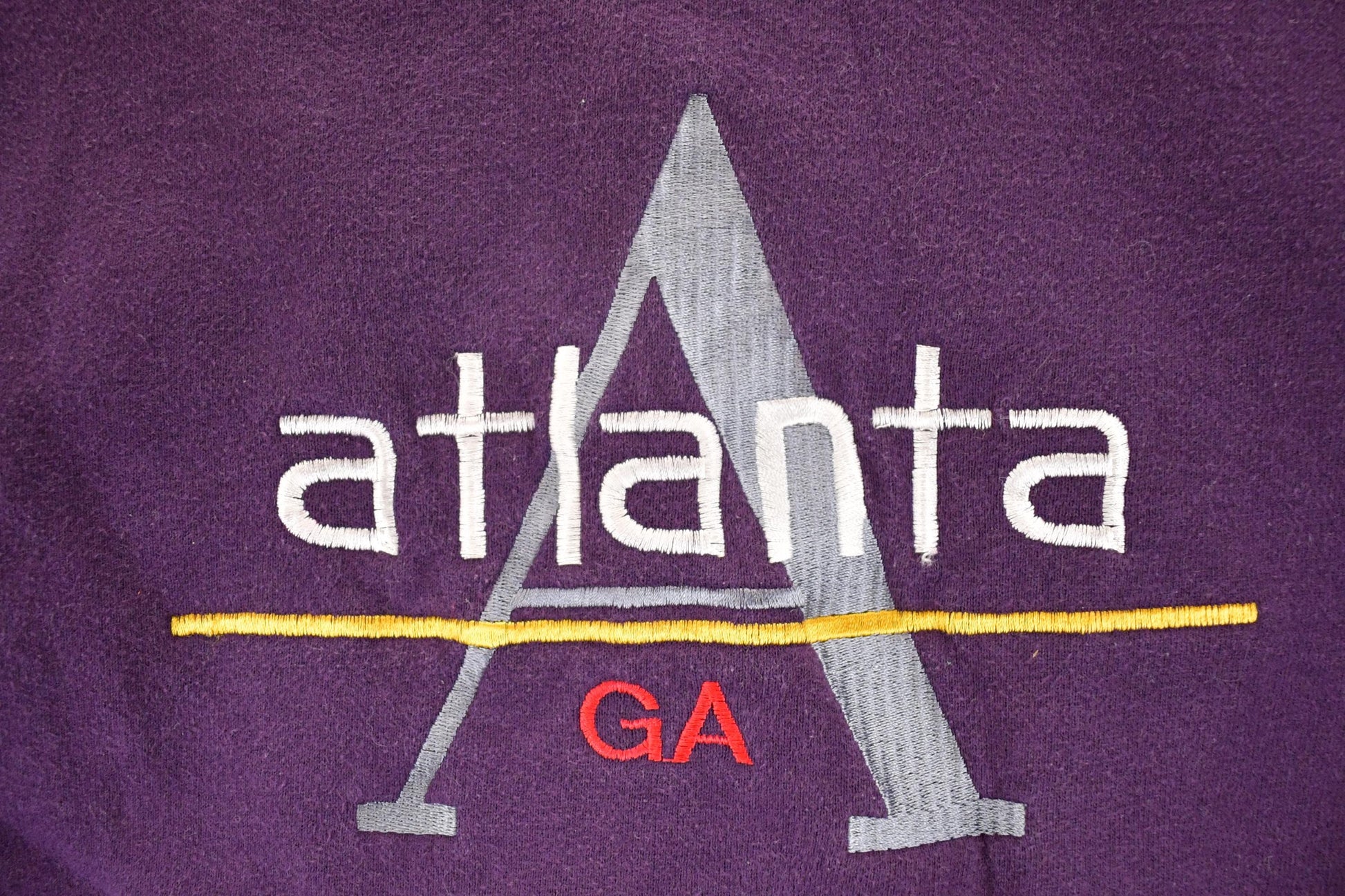 Vintage 1990s ATlanta Georgia Embroidered Crewneck Sweatshirt Men's XL
