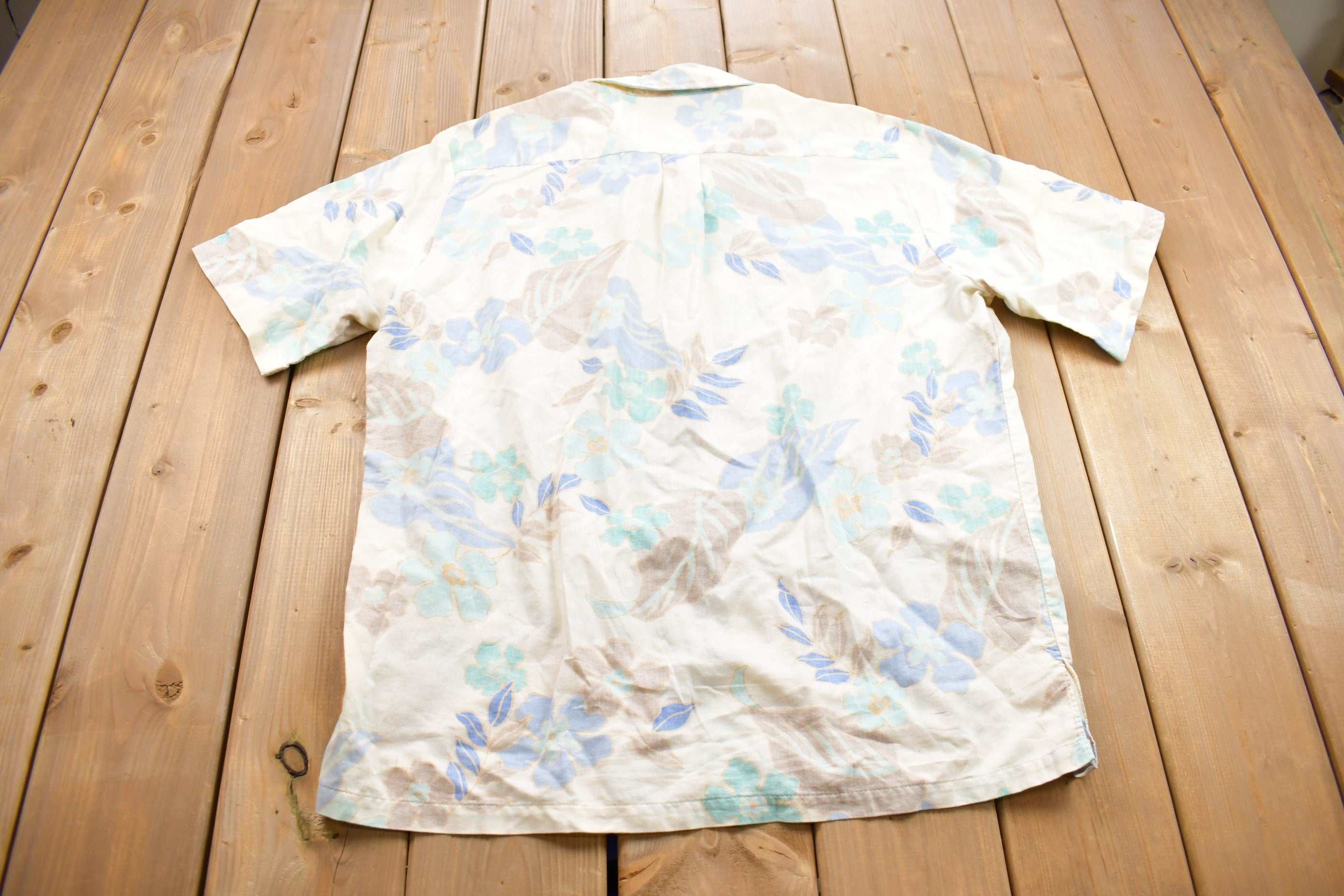 Vintage 1990s Kahala Floral Button Up Shirt