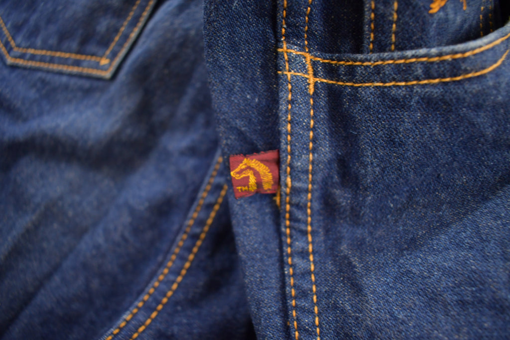 Vintage 1990's Jordache Horse Embroidered Blue Jeans 30 x 31.5