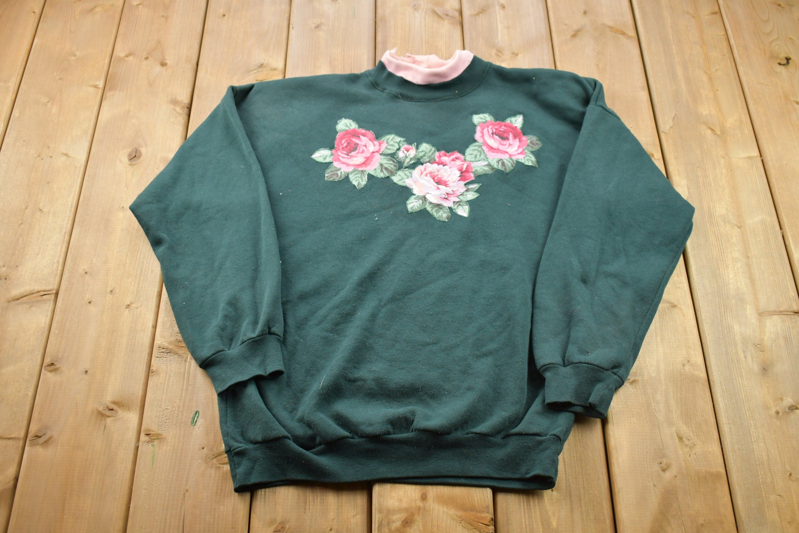 Vintage 1990s Floral Theme Turtleneck Sweater