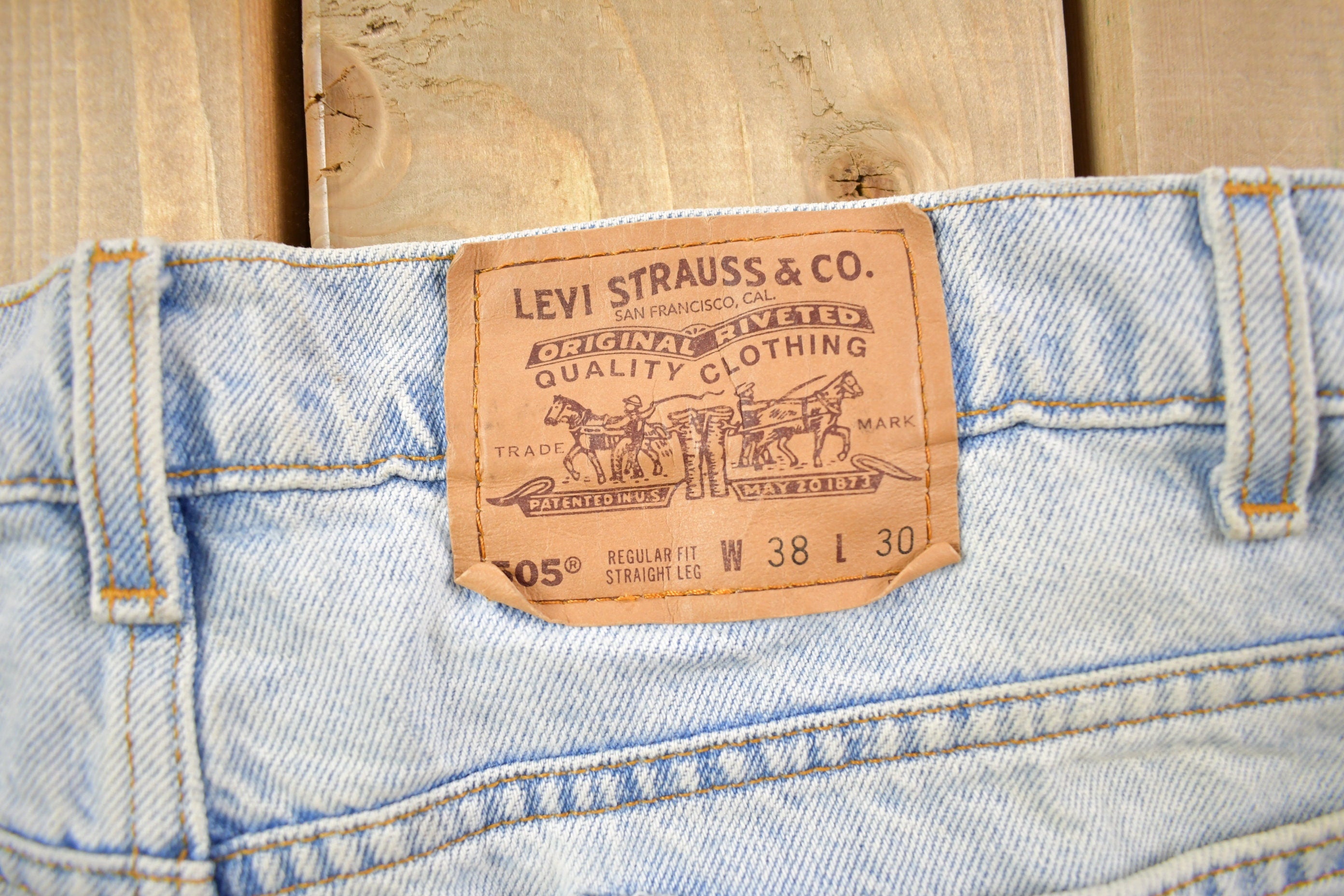 Vintage 1990s Levi's 505 Light Wash Jeans Size 36 x 26