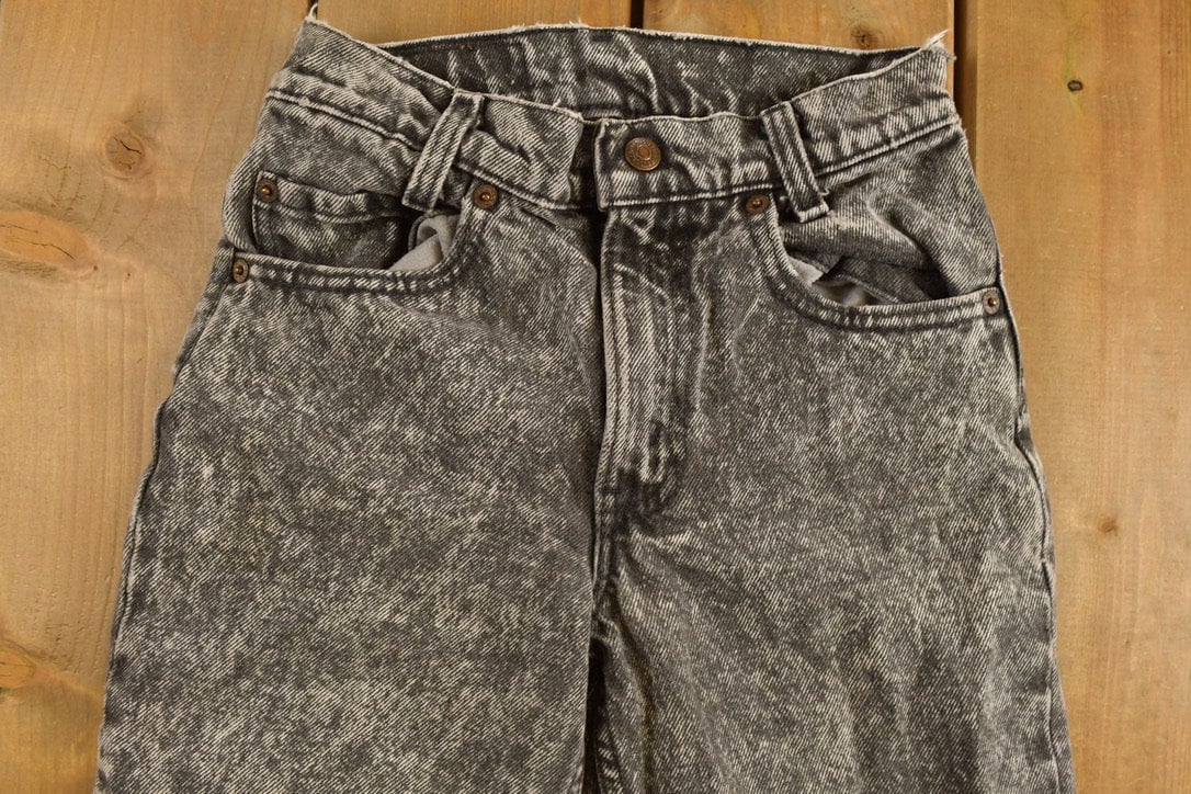 Vintage 1990s Youth Levi's 505 Acid Wash Red Tab Jeans Size 23 x 25.5