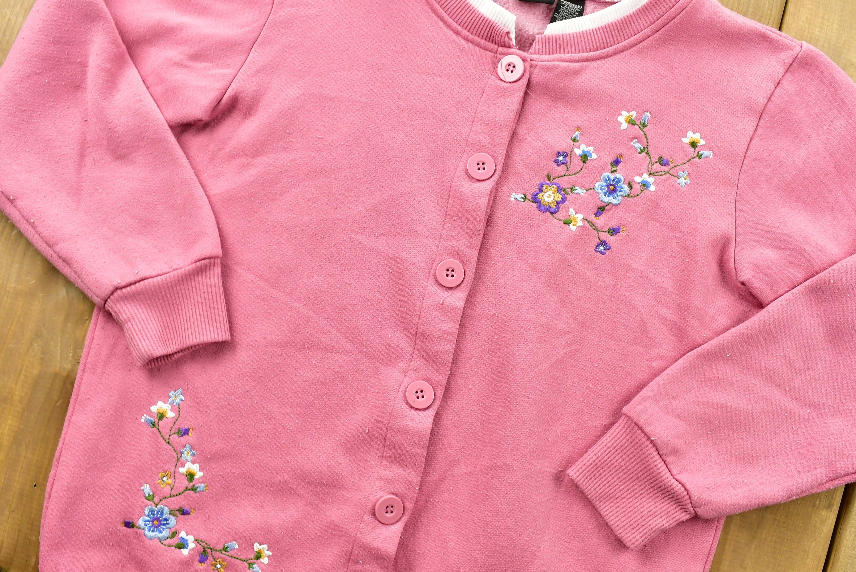 Vintage 90's Floral Embroidered Cardigan