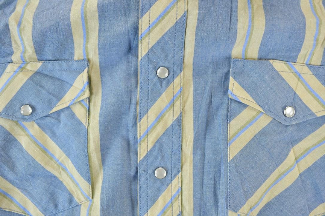 Vintage 1990s Wrangler Western Button Up Shirt