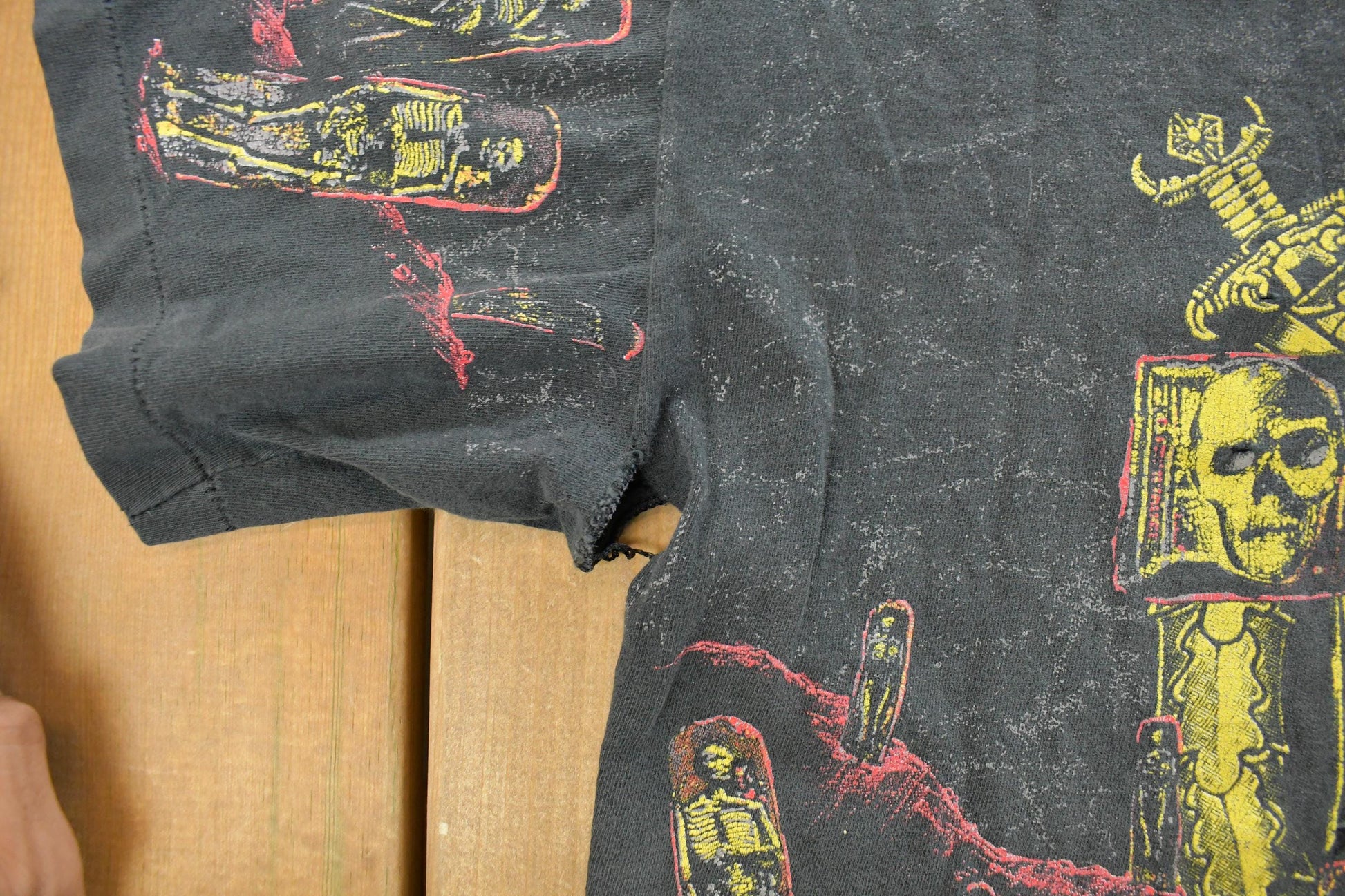 Vintage 1991 Slayer Seasons in the Abyss Tour Thrashed Band T-Shirt Men's XL