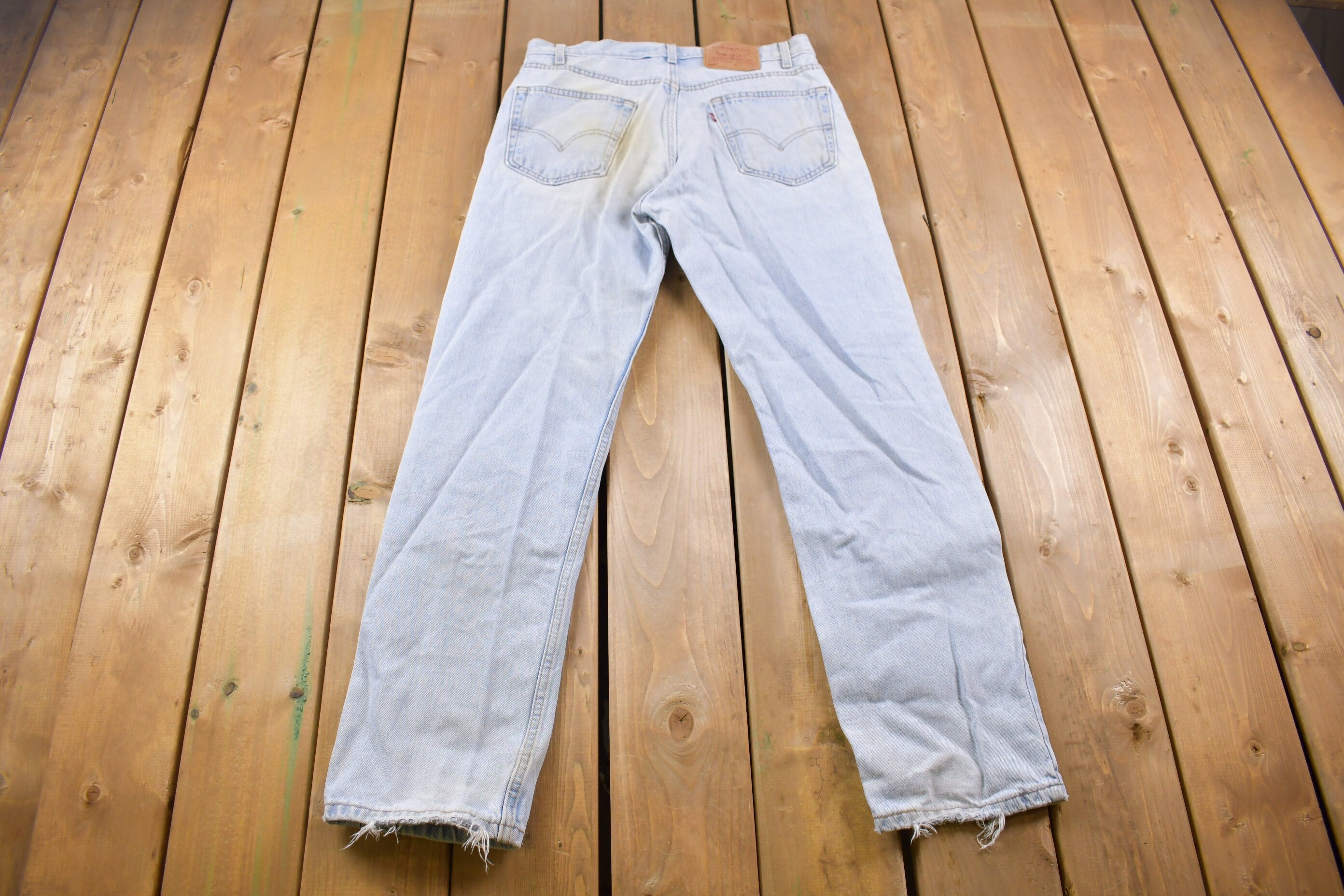 Vintage 1990s Levi's 505 Red Tab Jeans Size 32 x 31