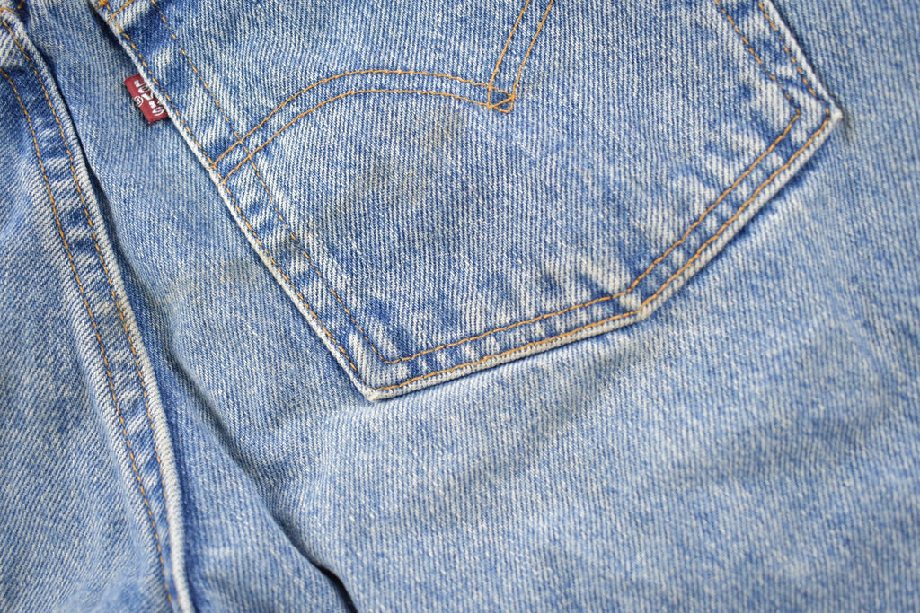 Vintage 1990s Levi's 550 Medium Wash Women's Jeans Size 30 x 27