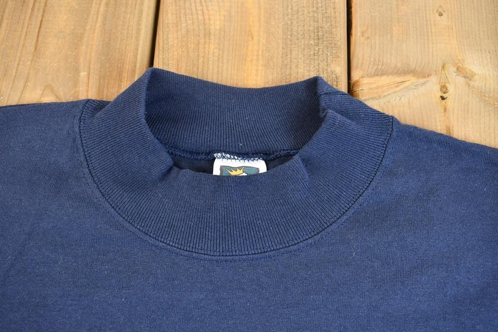 Vintage 2001 Navy Blue Cotton Deluxe Blue Hills Ascent Long Sleeve Graphic Mock Neck T-Shirt