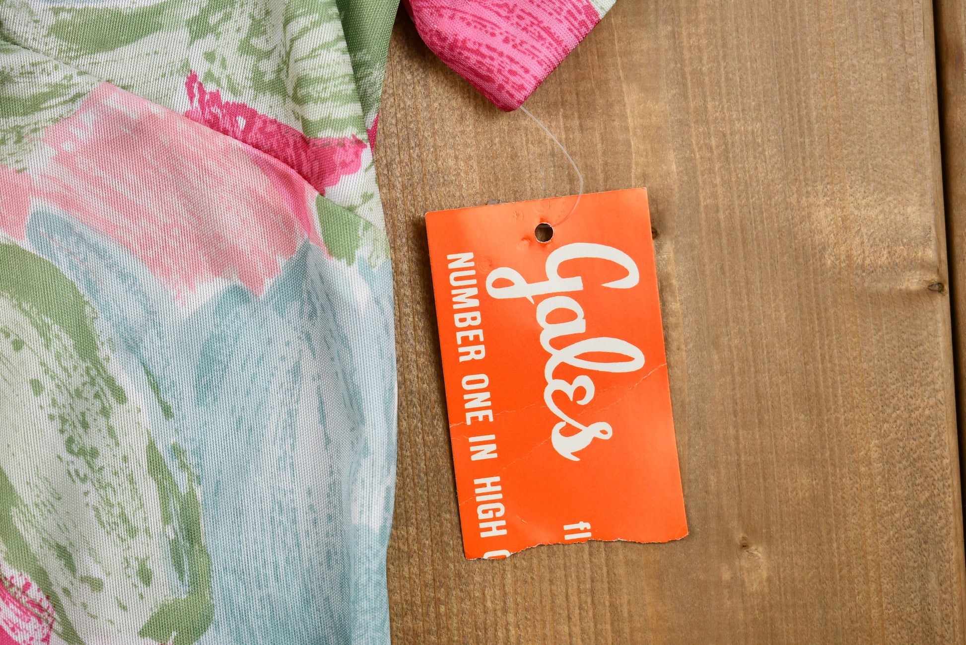 Vintage 1960s Deadstock Floral Quarter-Button Up Short Sleeve Blouse  Retro Fashion  Beachwear  Vintage Womenswear  Made in USA