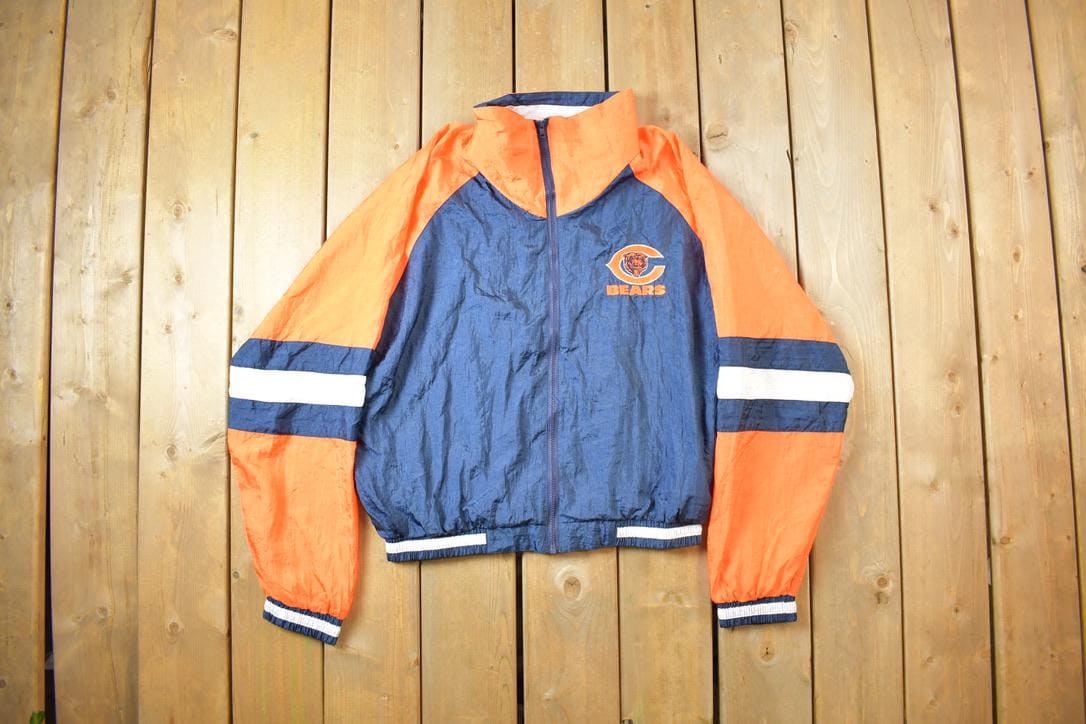 Vintage 1980s NFL Chicago Bears Embroidered Windbreaker Made In USA
