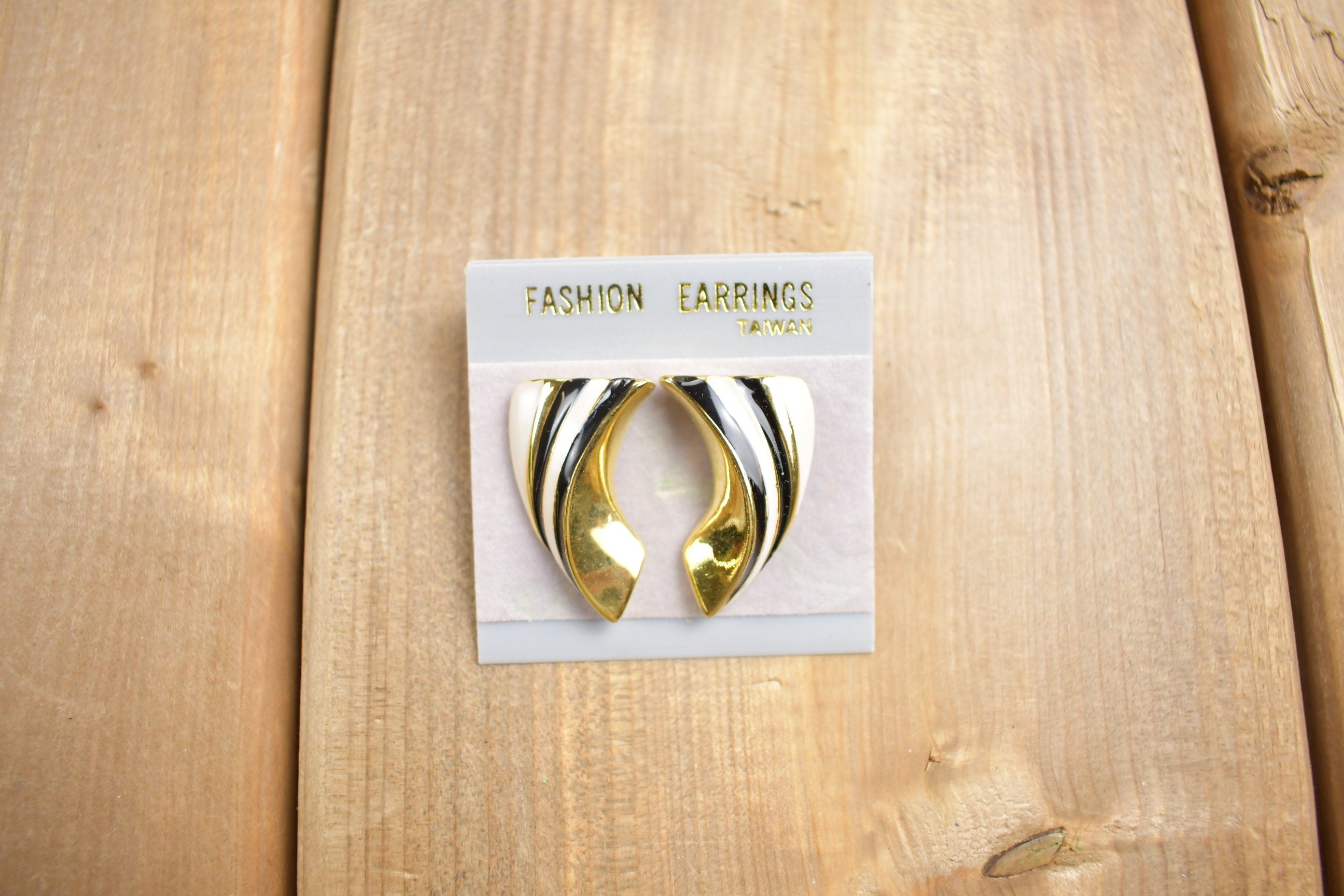Vintage 1980s Black White & Gold Earrings