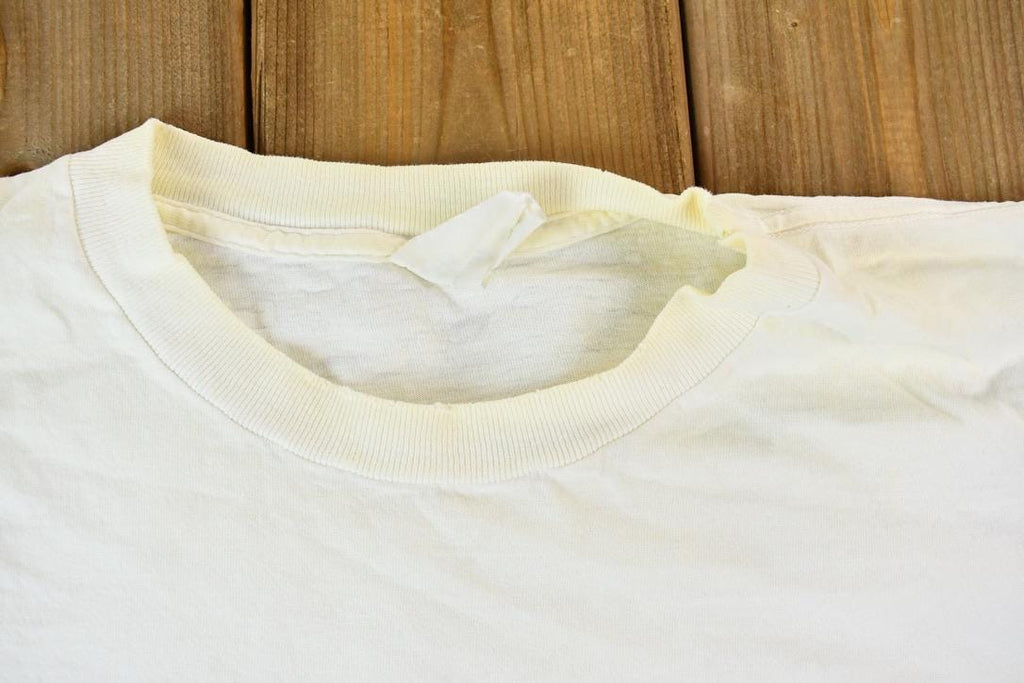 Vintage 1990s Style Sport Single Stitch Fishing Lure Graphic T-Shirt