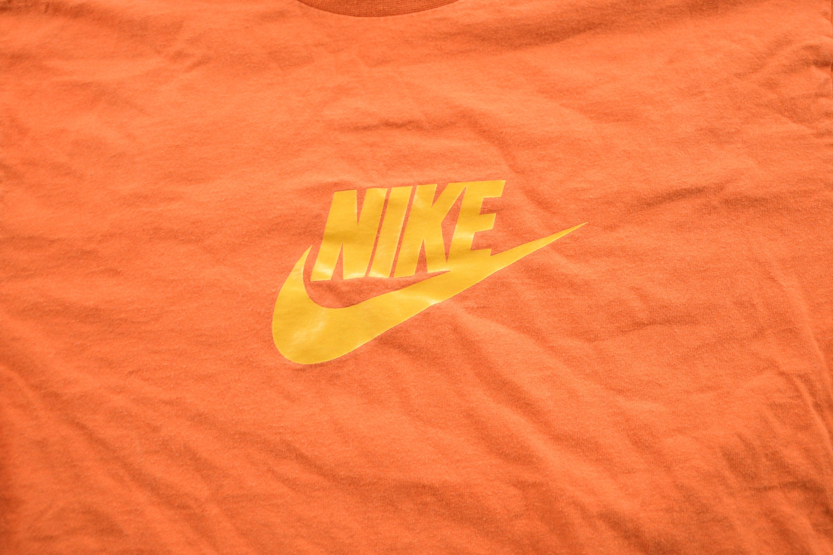 Vintage 1990s Nike Swoosh Graphic T-Shirt