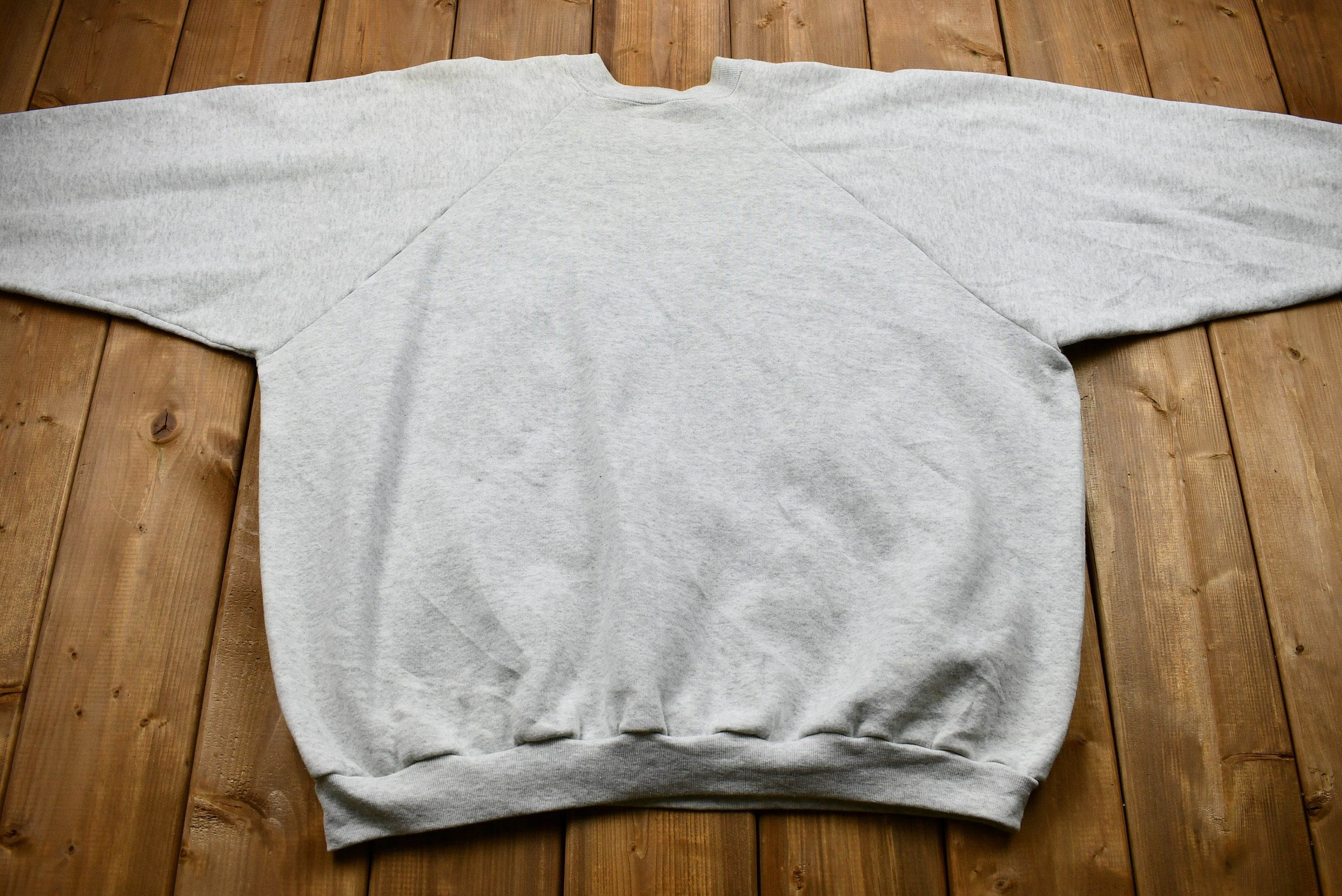Vintage 1990s Glittery Looney Tunes Basketball Crewneck Sweatshirt