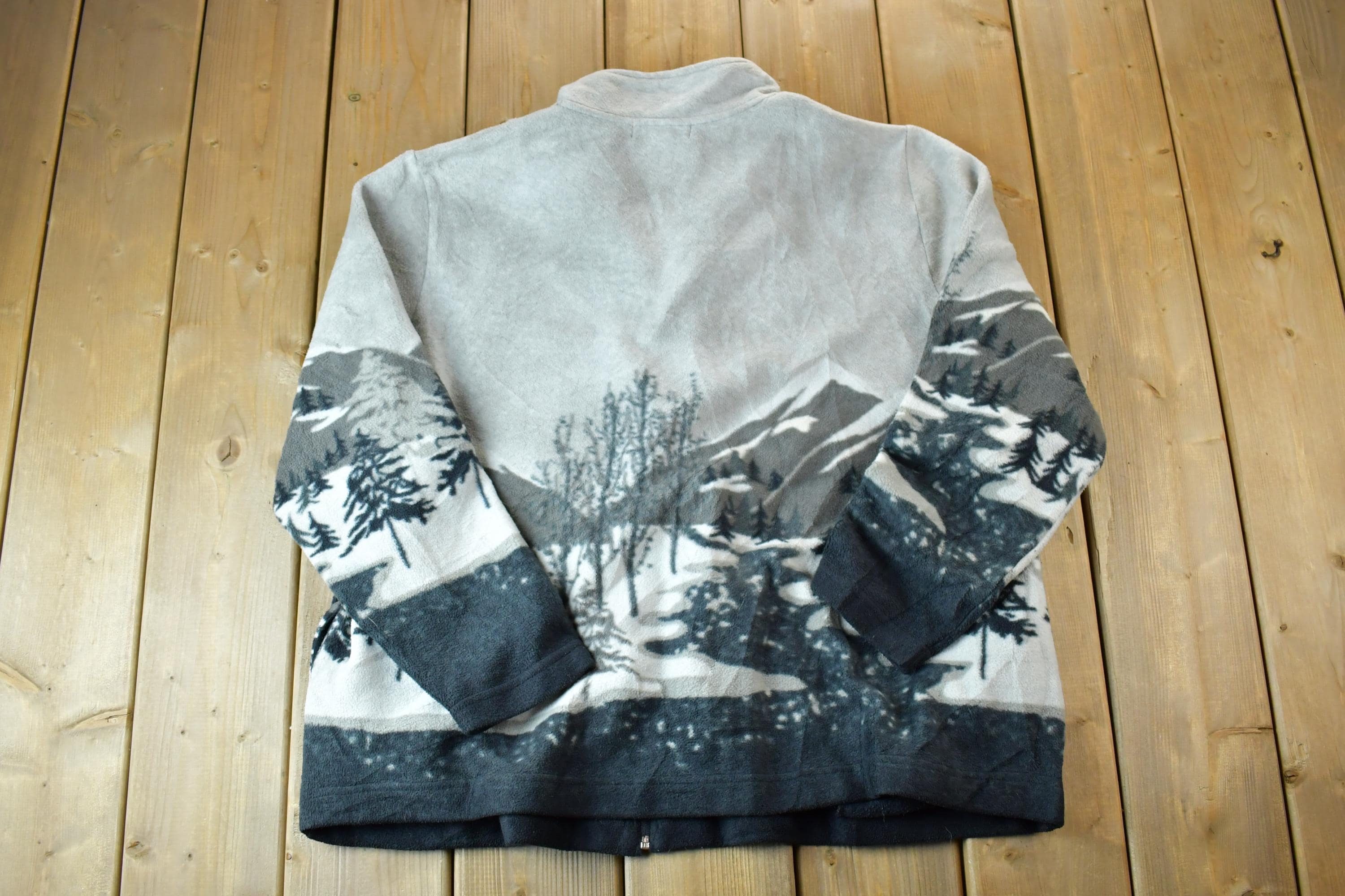 Vintage 1990s Tradition Country Collection All Over Print Mountain Theme Fleece Sweater  Outdoorsman  Hiking  Fleece Zip up