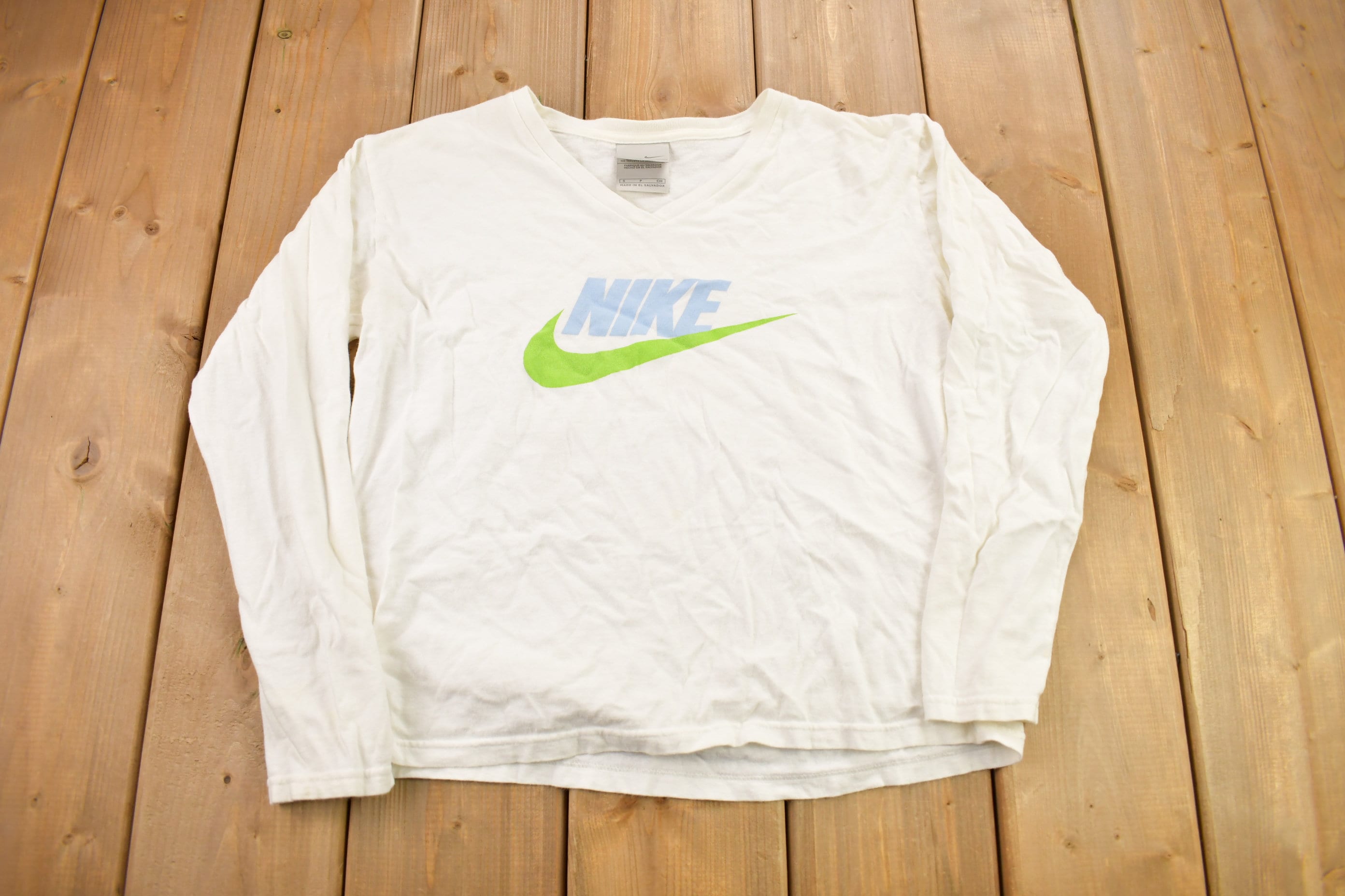 Vintage Y2K Nike Long Sleeve Graphic V-Neck T-Shirt