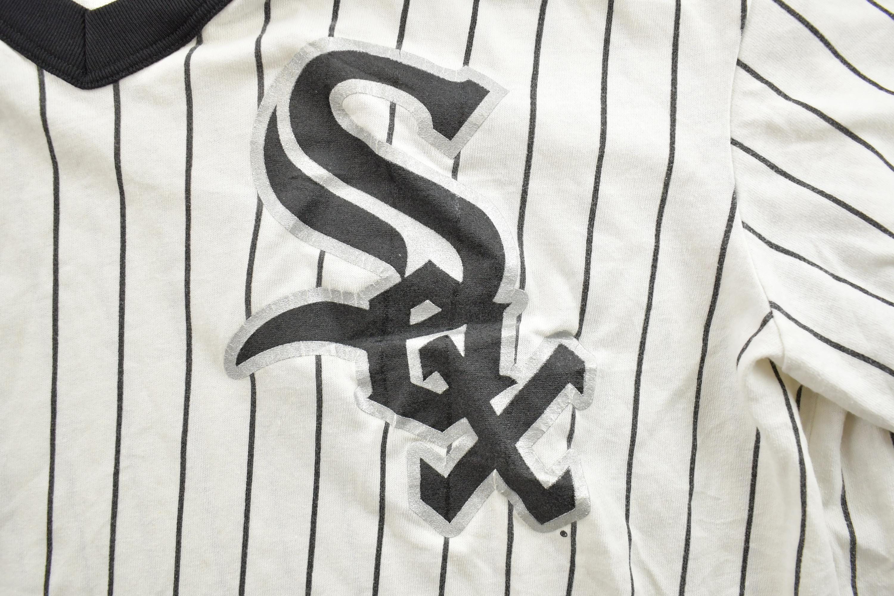 Vintage 1990s Chicago White Sox Striped MLB Baseball Majestic Graphic T-Shirt