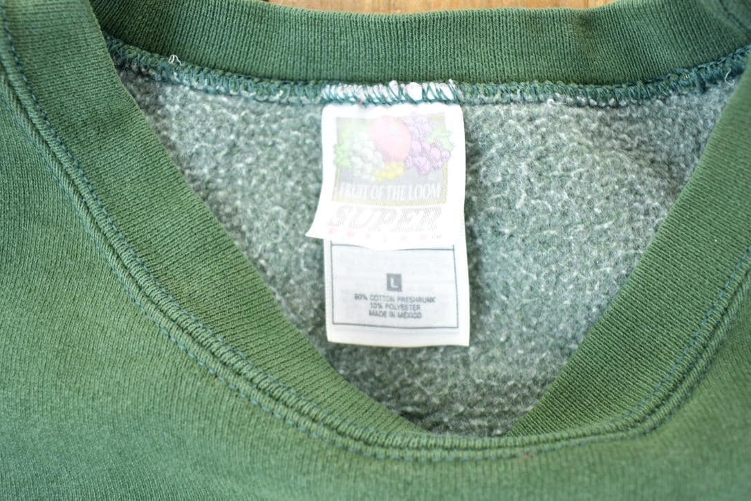 Vintage 1990s Ireland Embroidered Souvenir Crewneck Sweatshirt Made In USA